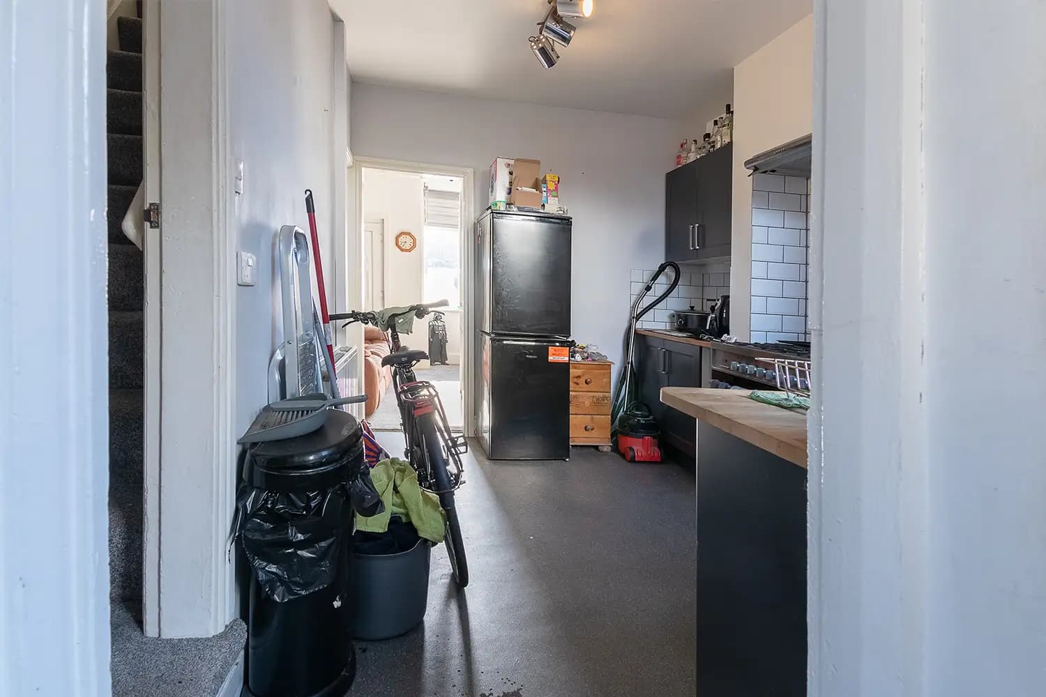 property photo 5 of 31