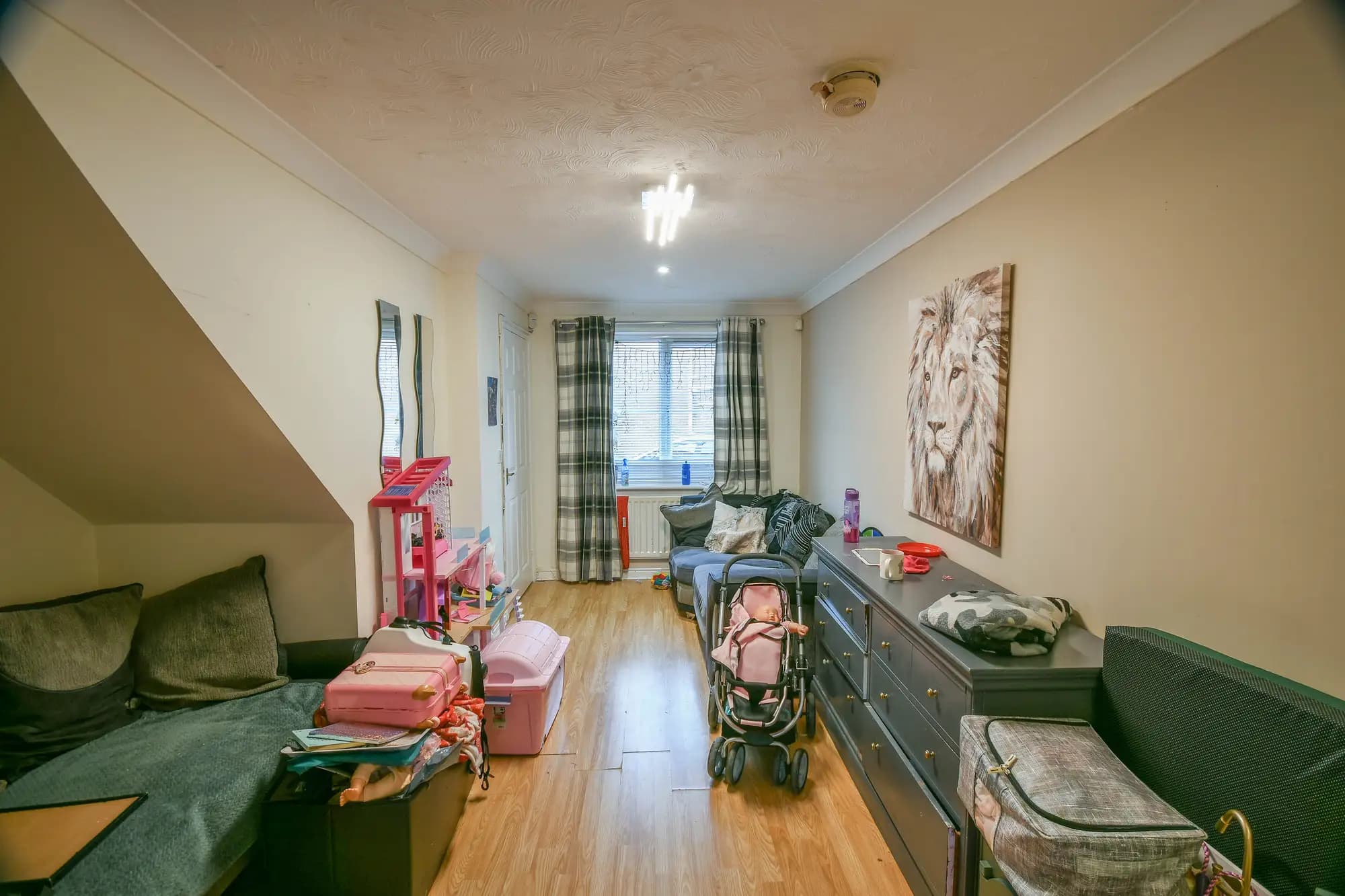 property photo 4 of 24