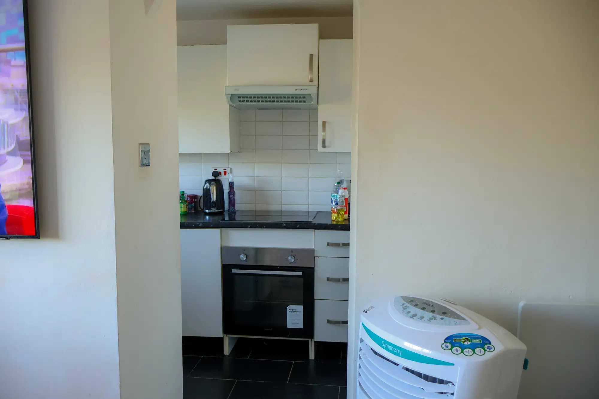 property photo 9 of 19