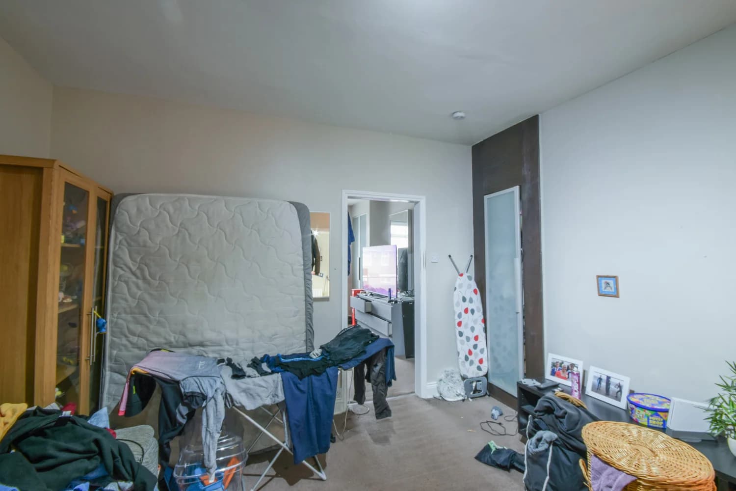 property photo 11 of 14