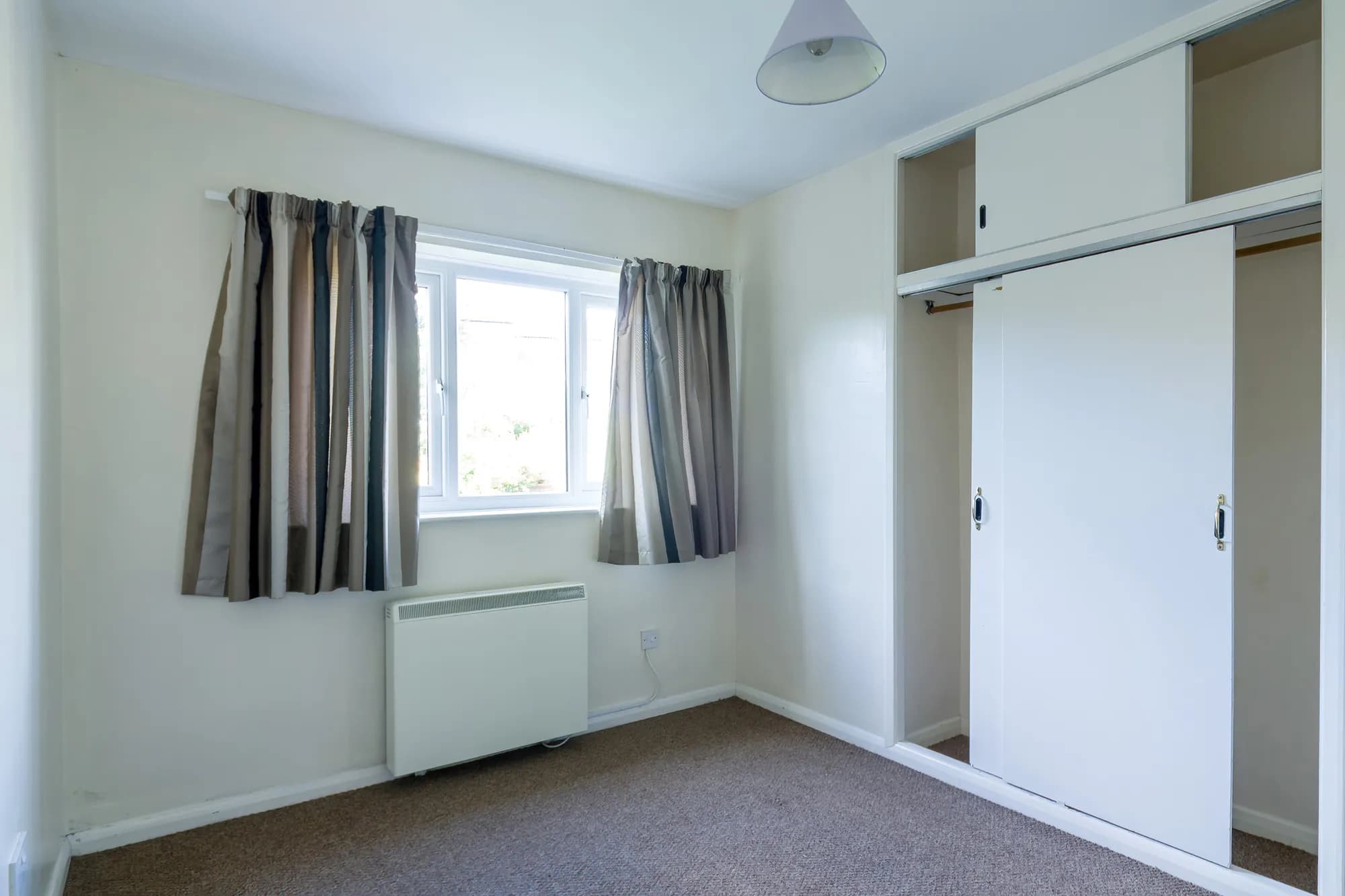 property photo 20 of 35