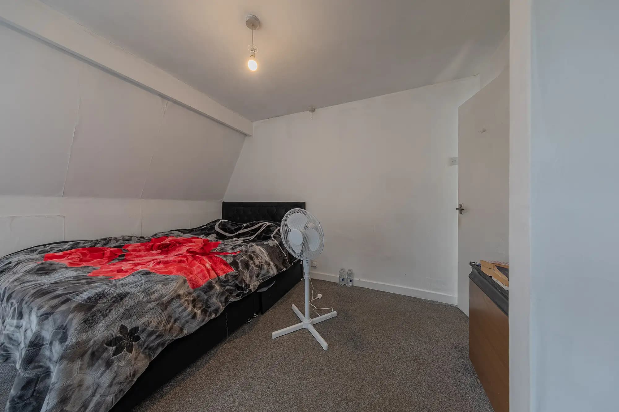 property photo 12 of 19