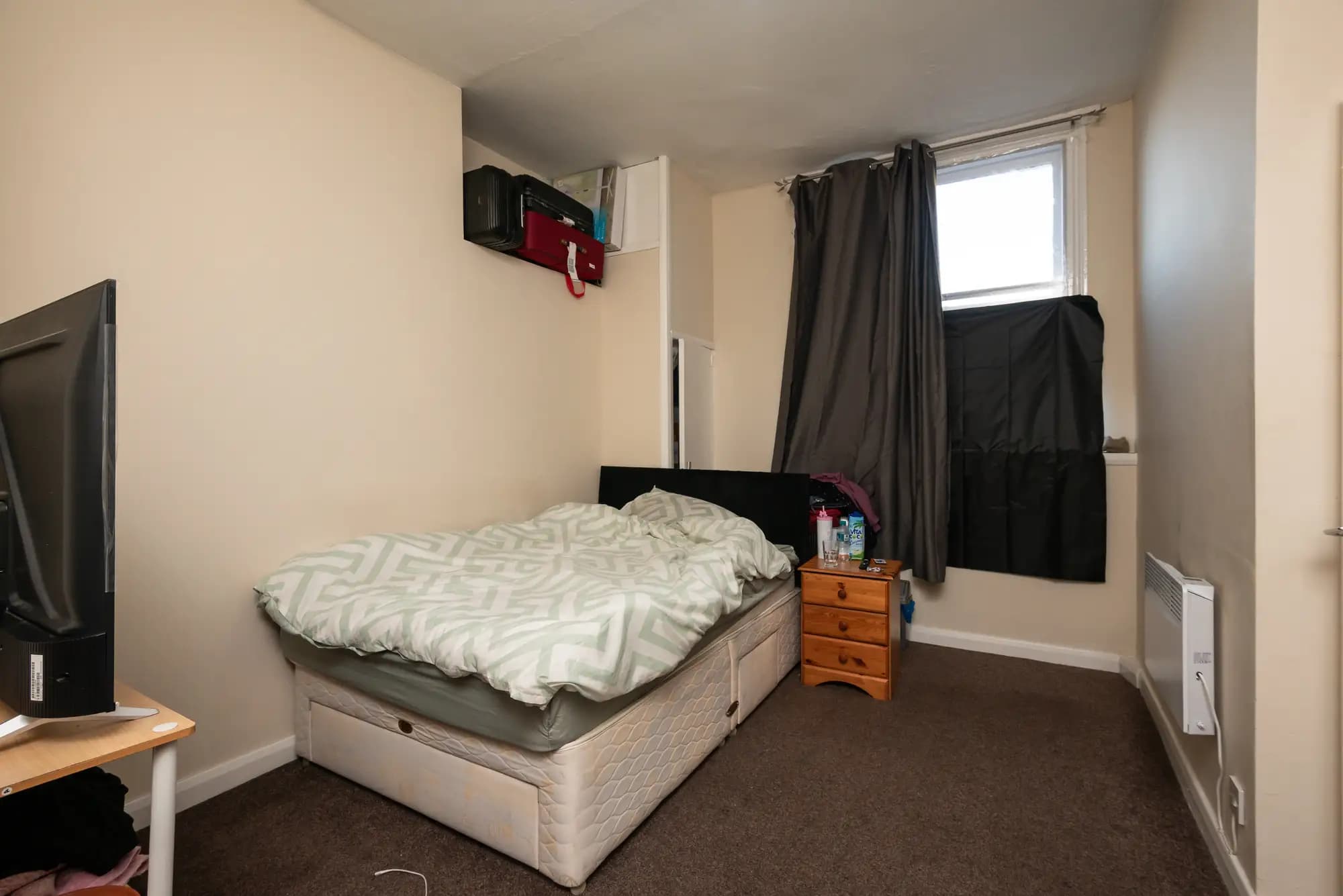 property photo 10 of 11