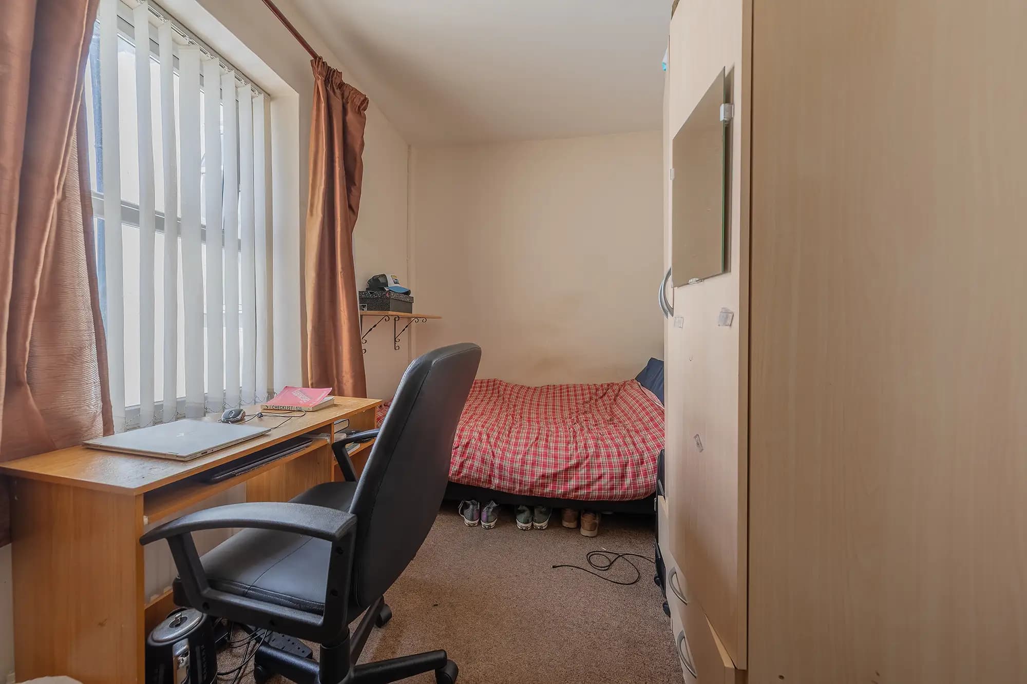 property photo 16 of 23