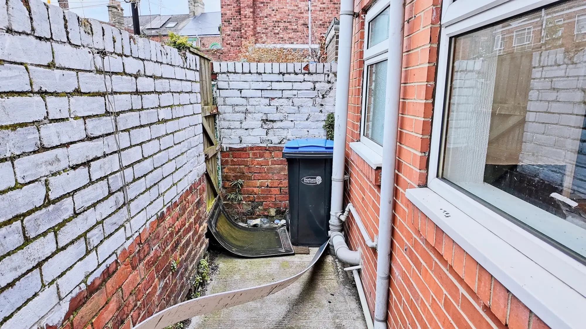 property photo 12 of 14