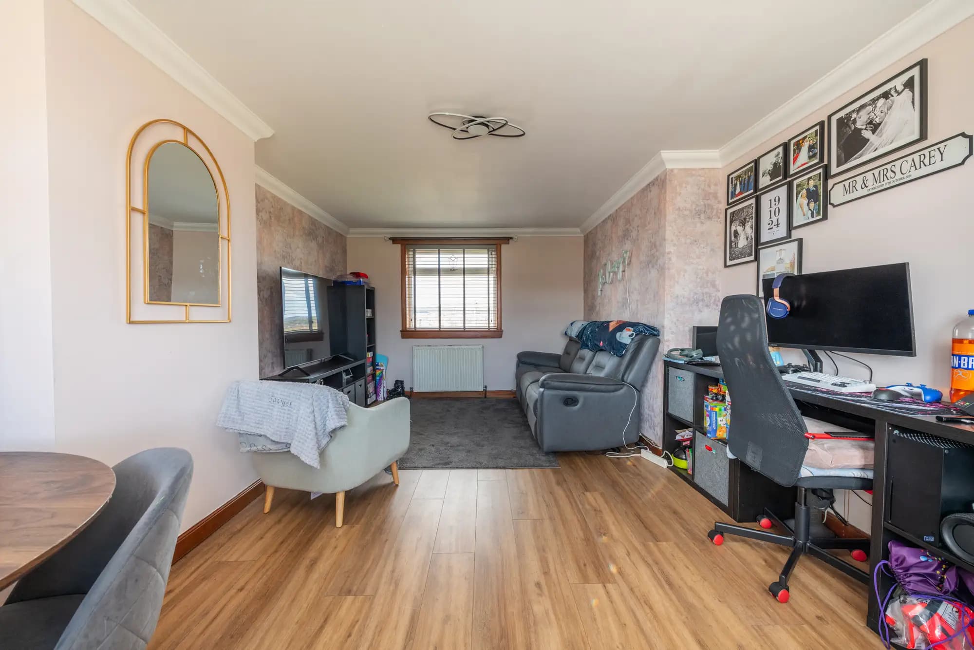 property photo 5 of 37