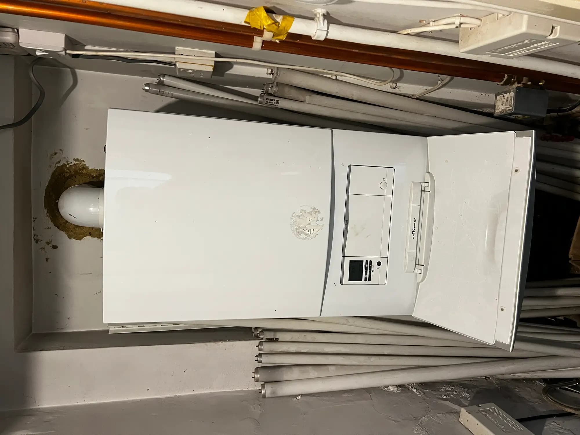 property photo 8 of 17