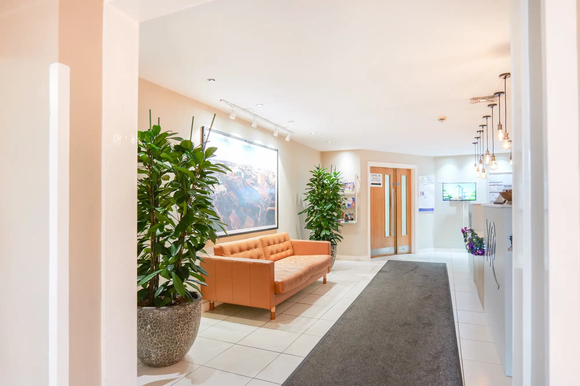 property photo 14 of 17