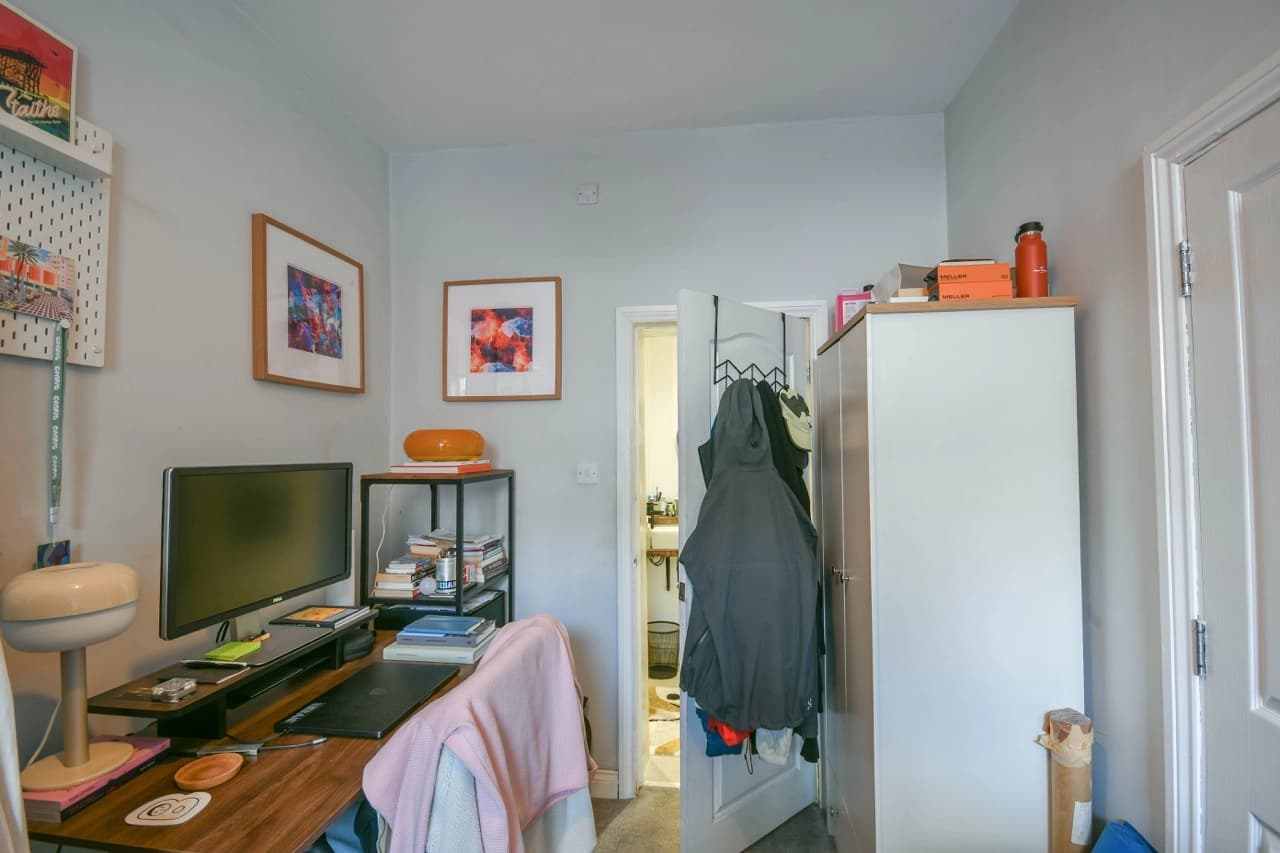 property photo 17 of 22