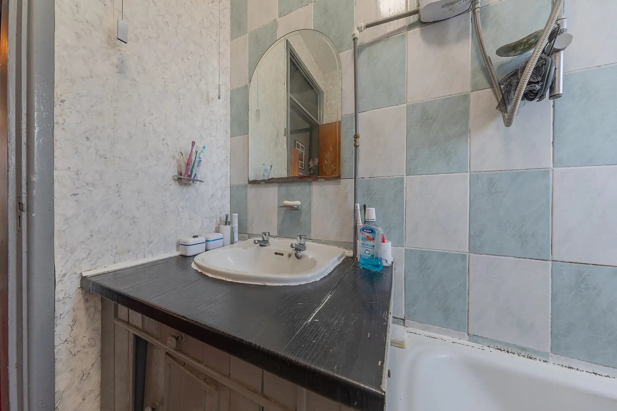 property photo 8 of 22