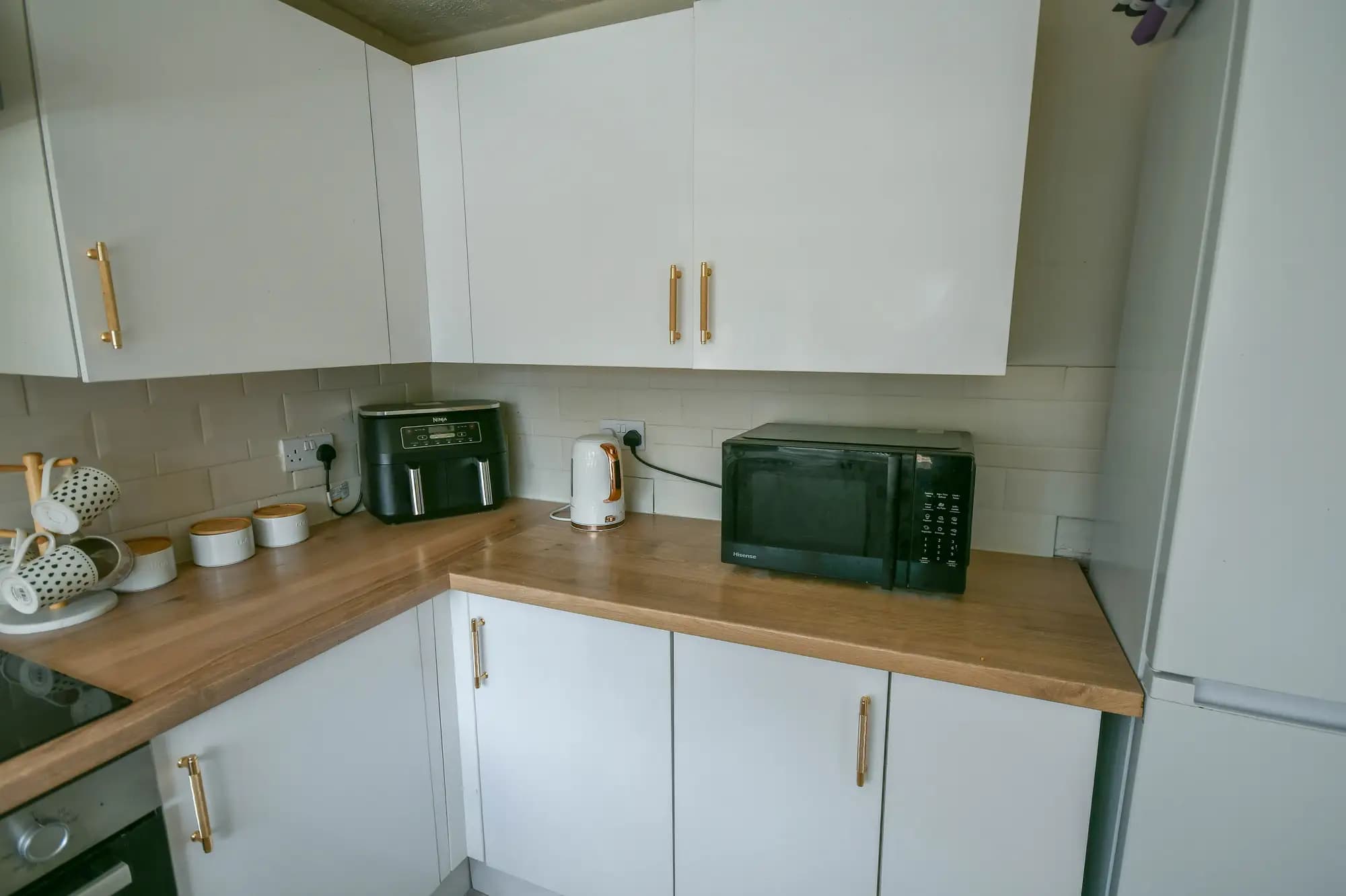 property photo 7 of 25