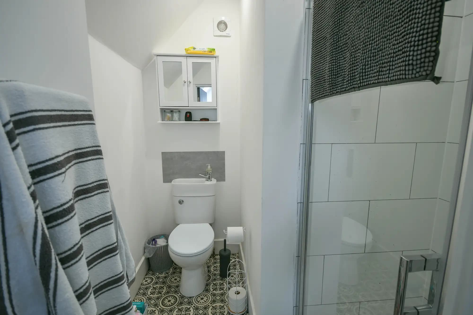 property photo 12 of 30