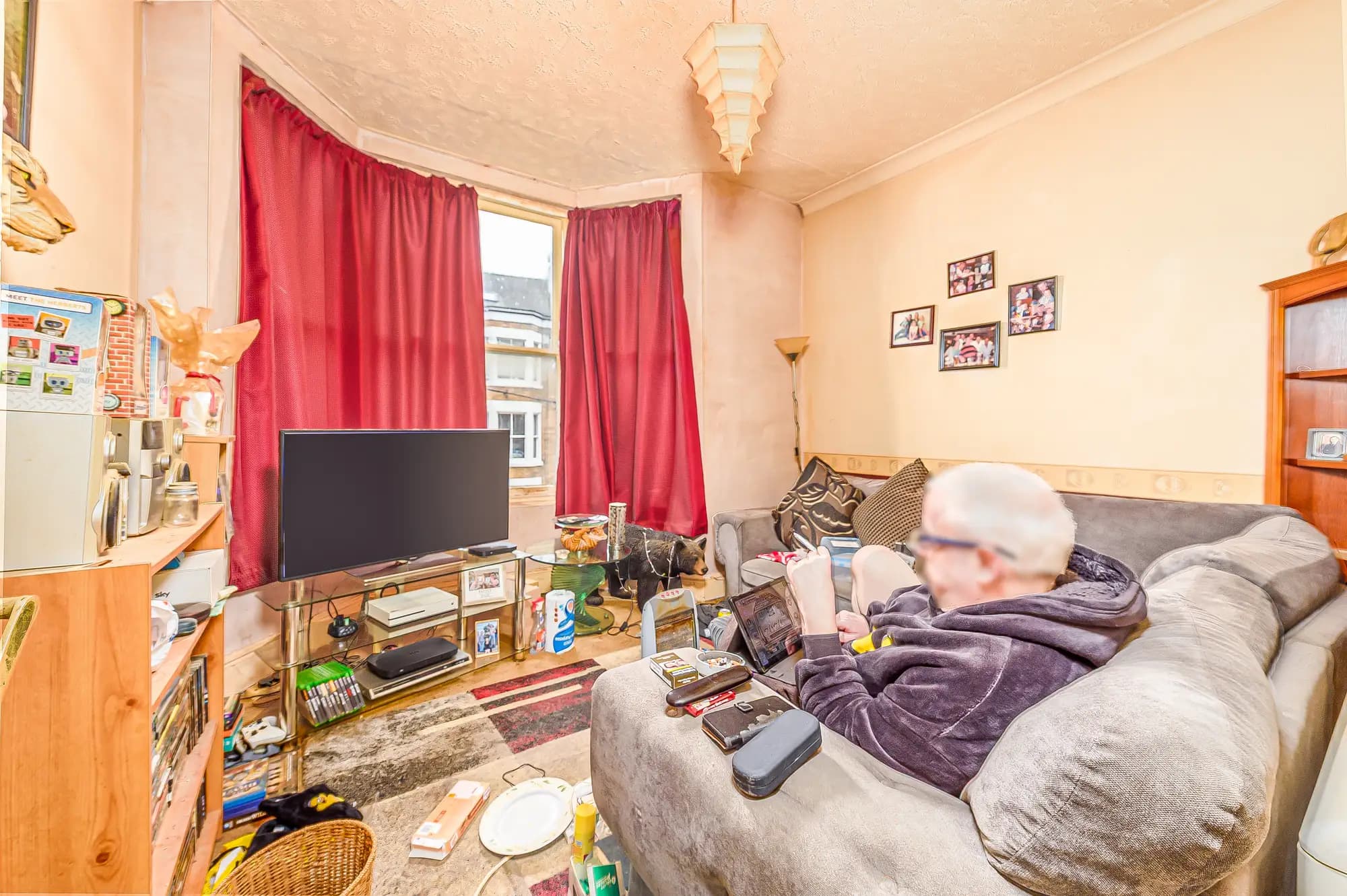 property photo 2 of 13