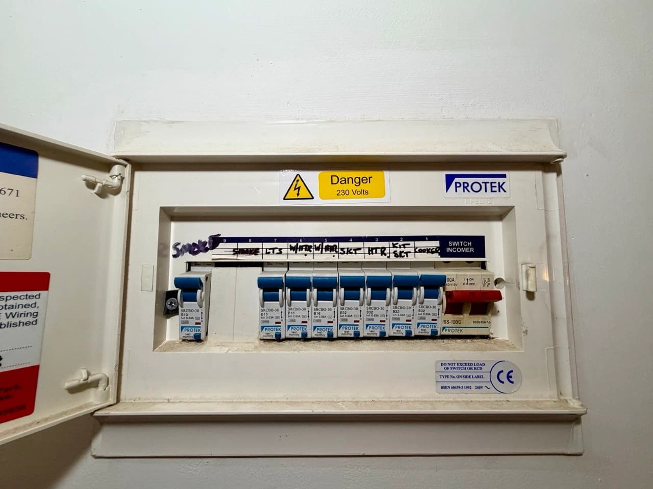 property photo 16 of 18