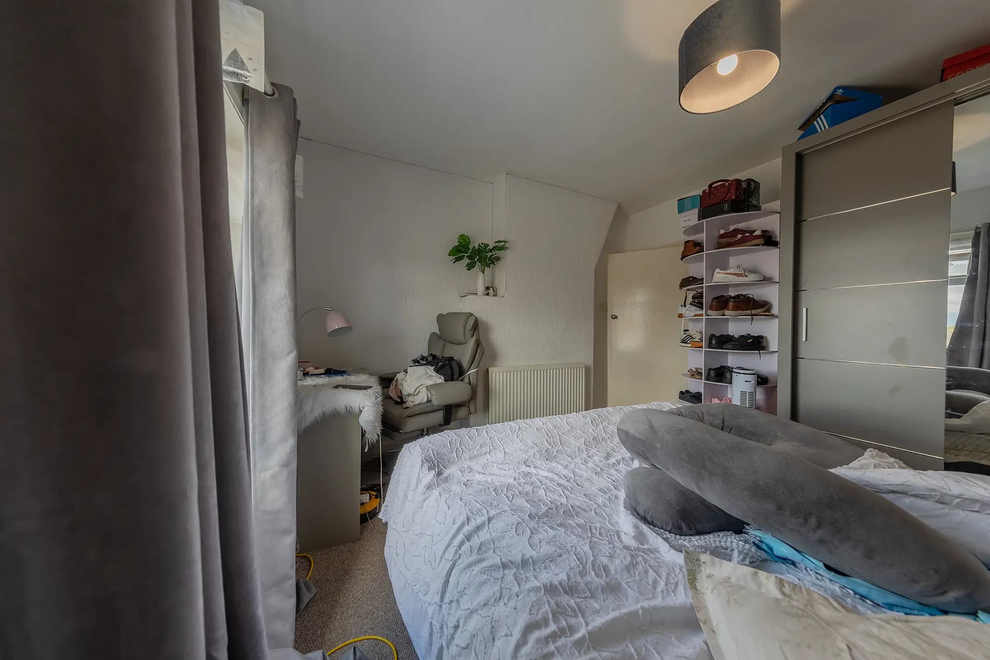 property photo 13 of 19