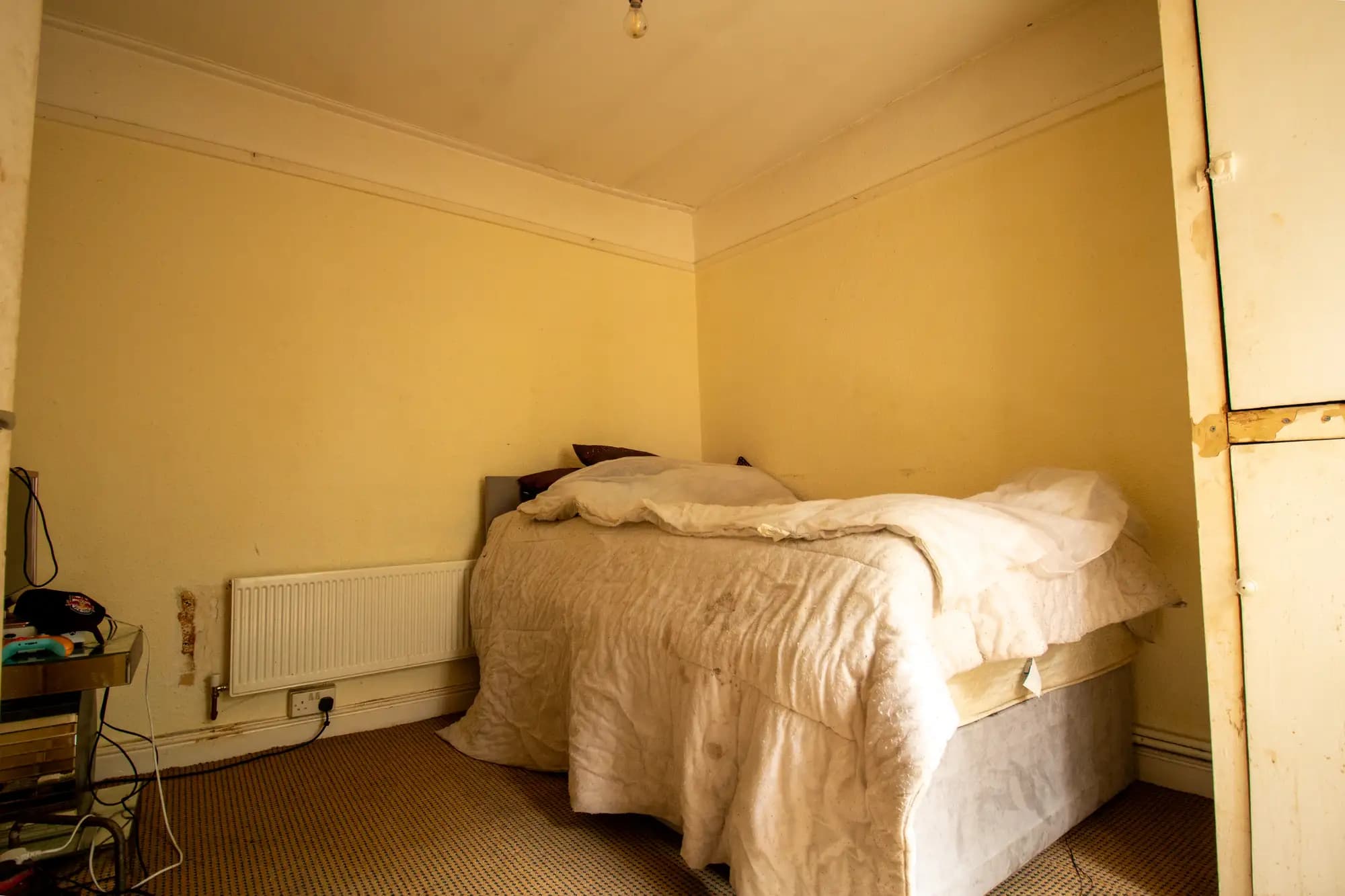 property photo 7 of 12