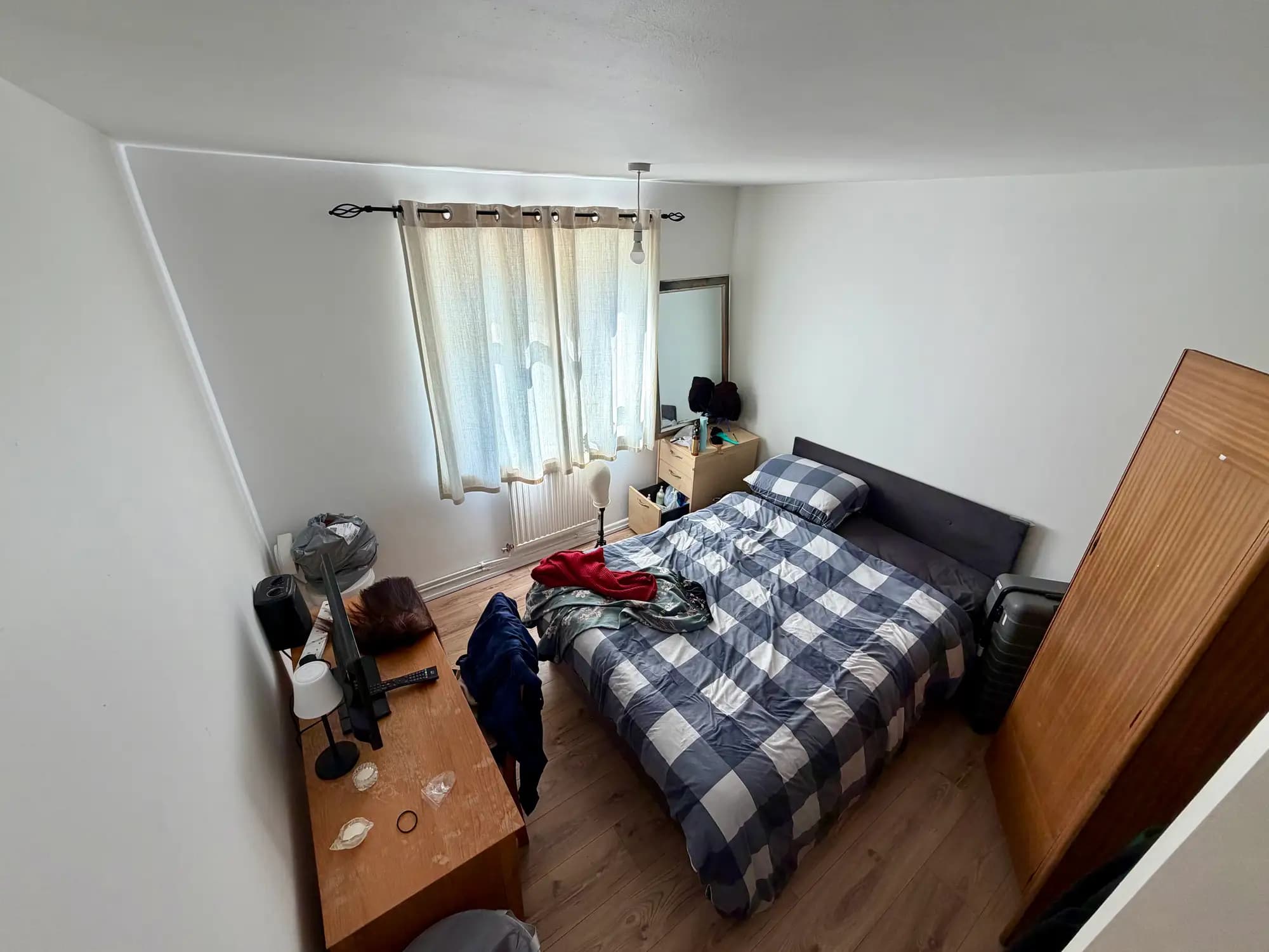 property photo 11 of 16