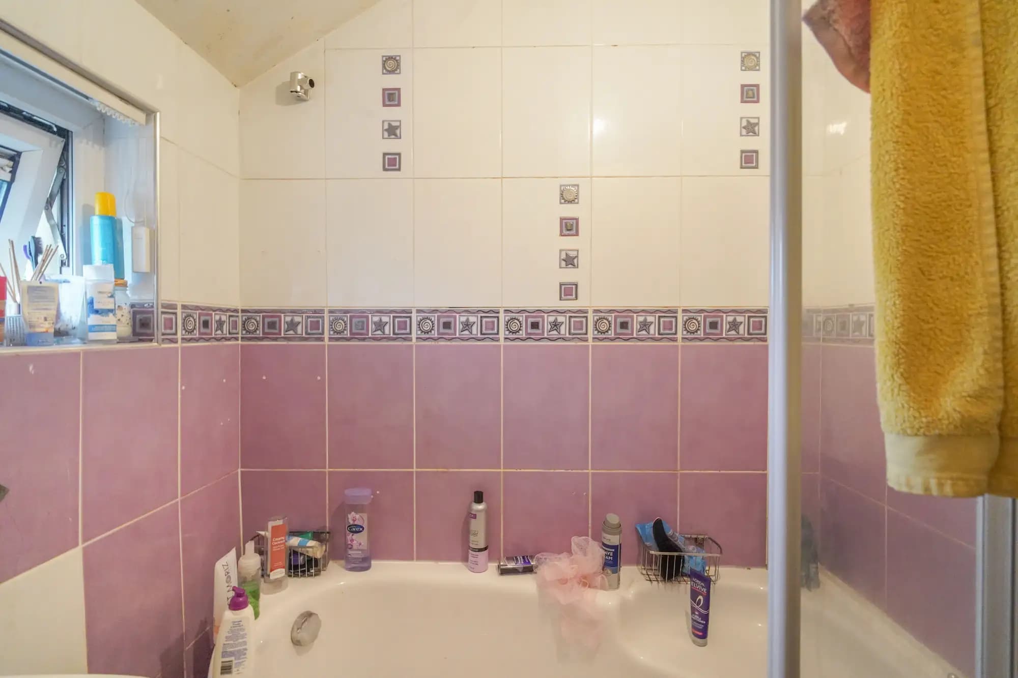 property photo 7 of 17