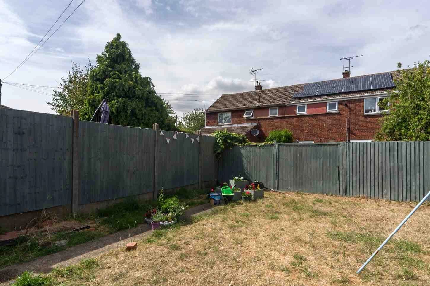 property photo 27 of 34