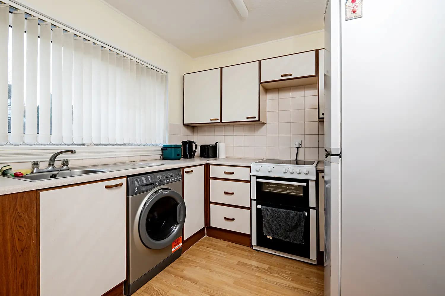 property photo 6 of 19