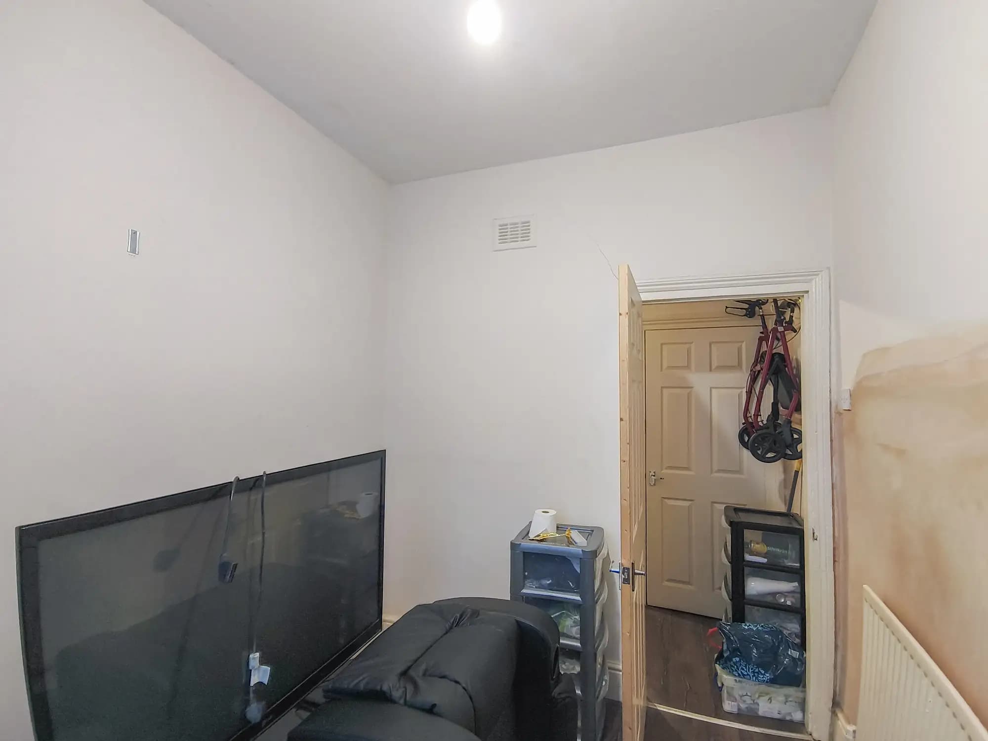 property photo 12 of 15