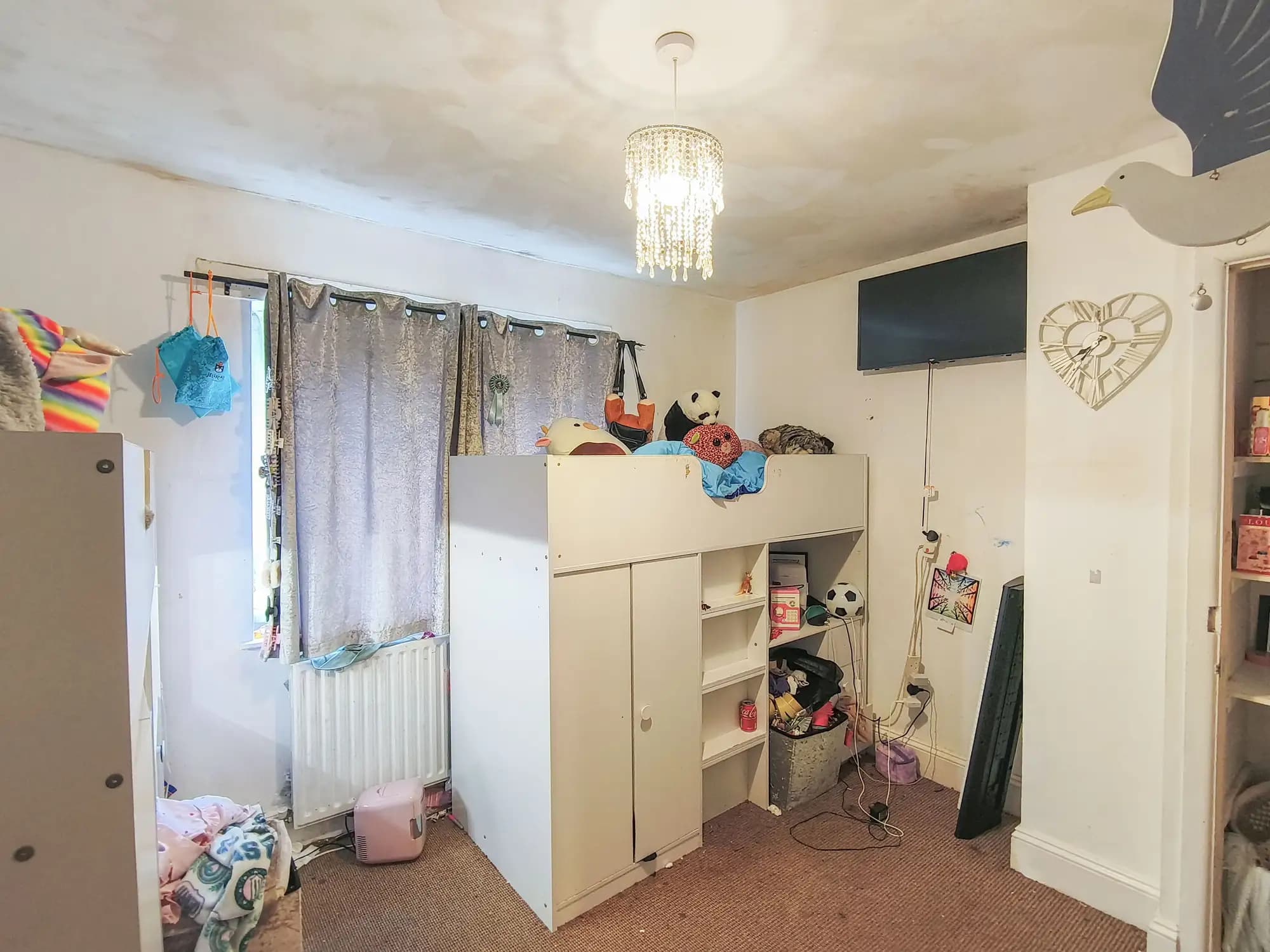 property photo 12 of 16