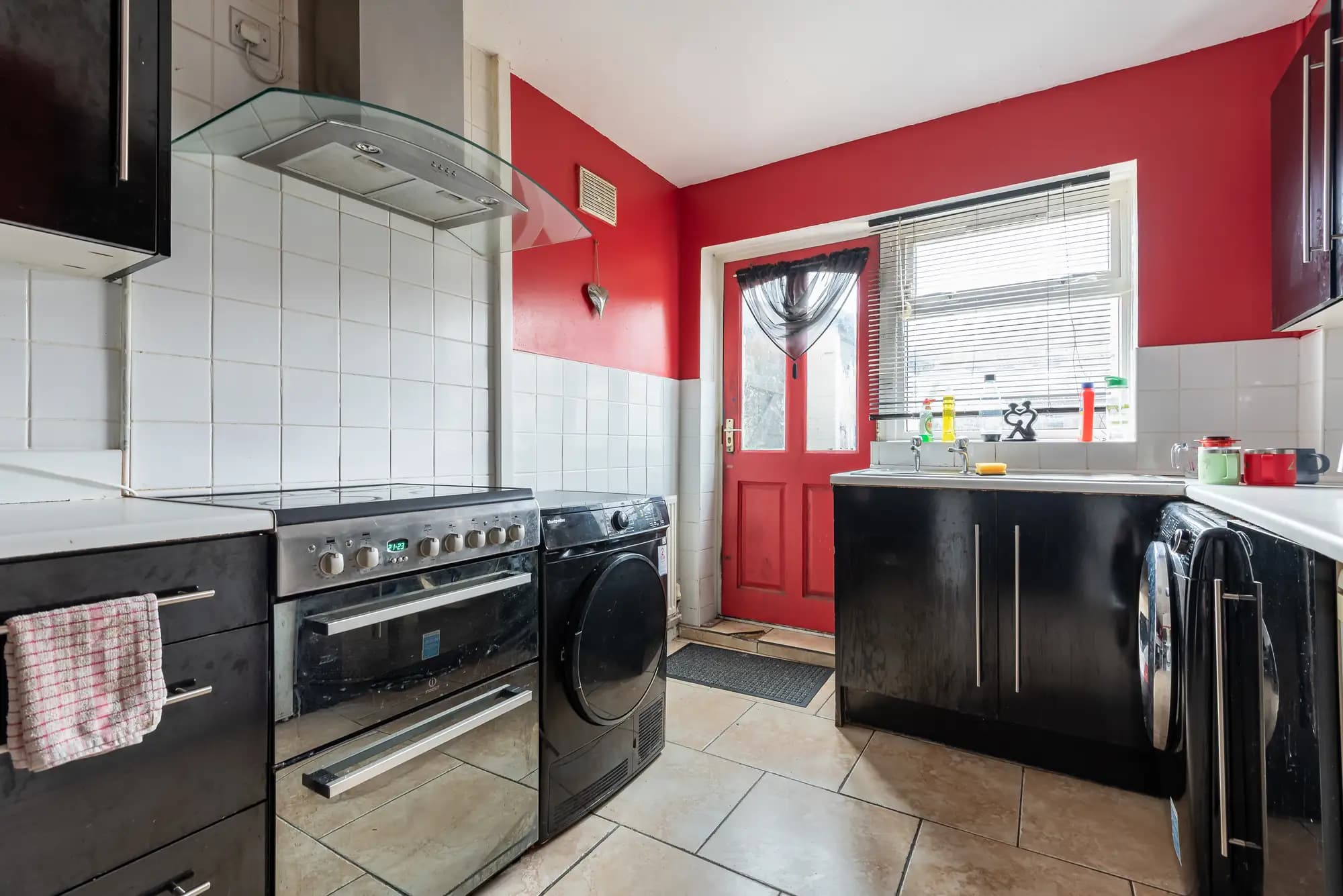 property photo 7 of 26