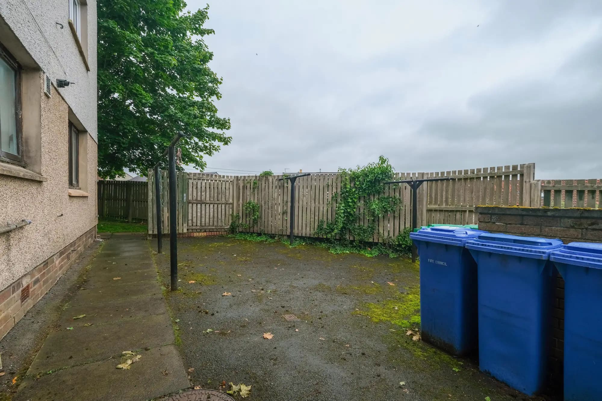 property photo 21 of 28
