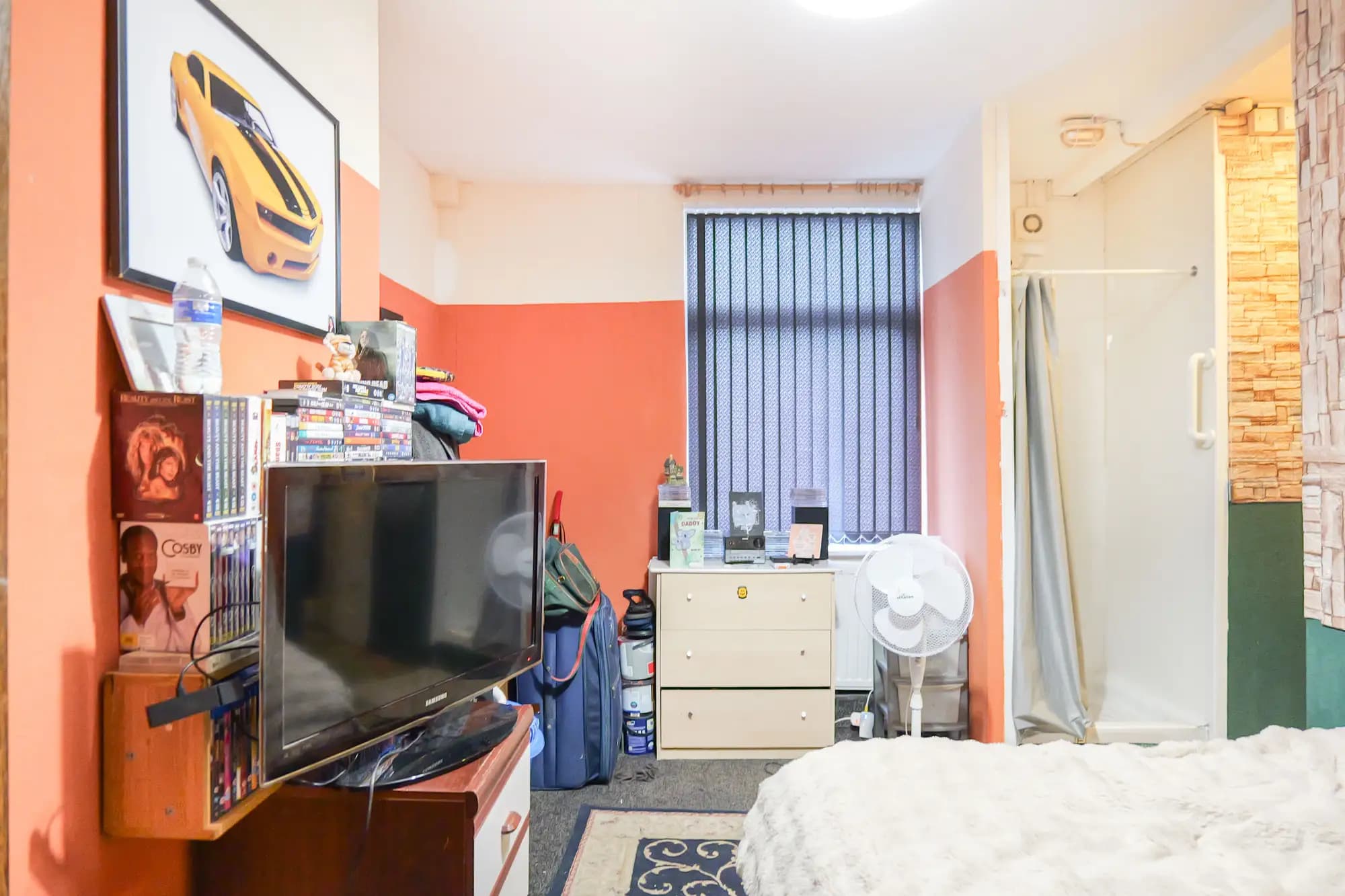 property photo 14 of 28