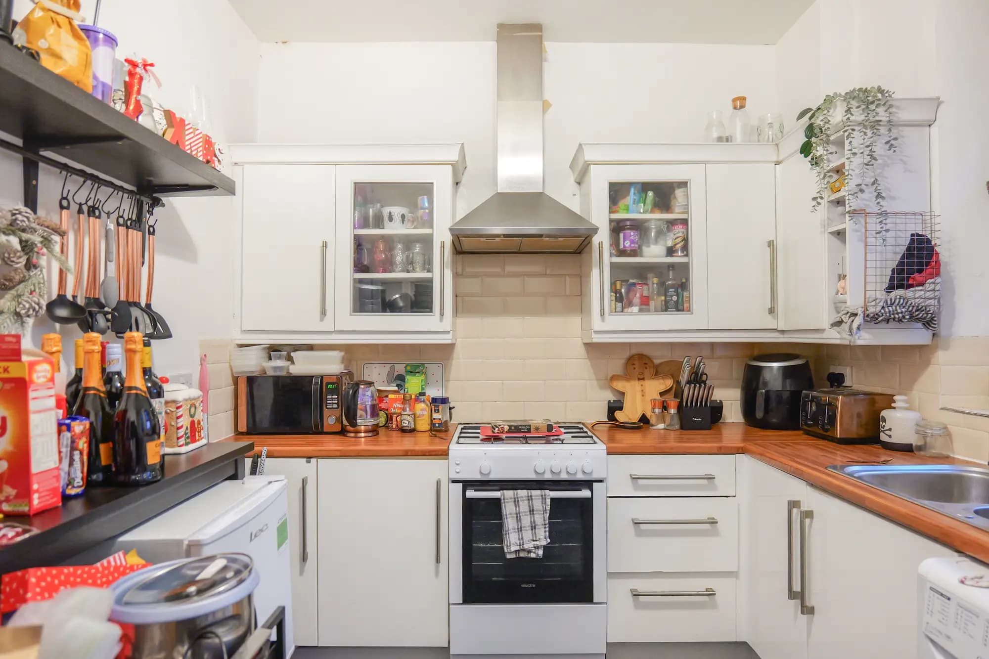 property photo 4 of 22