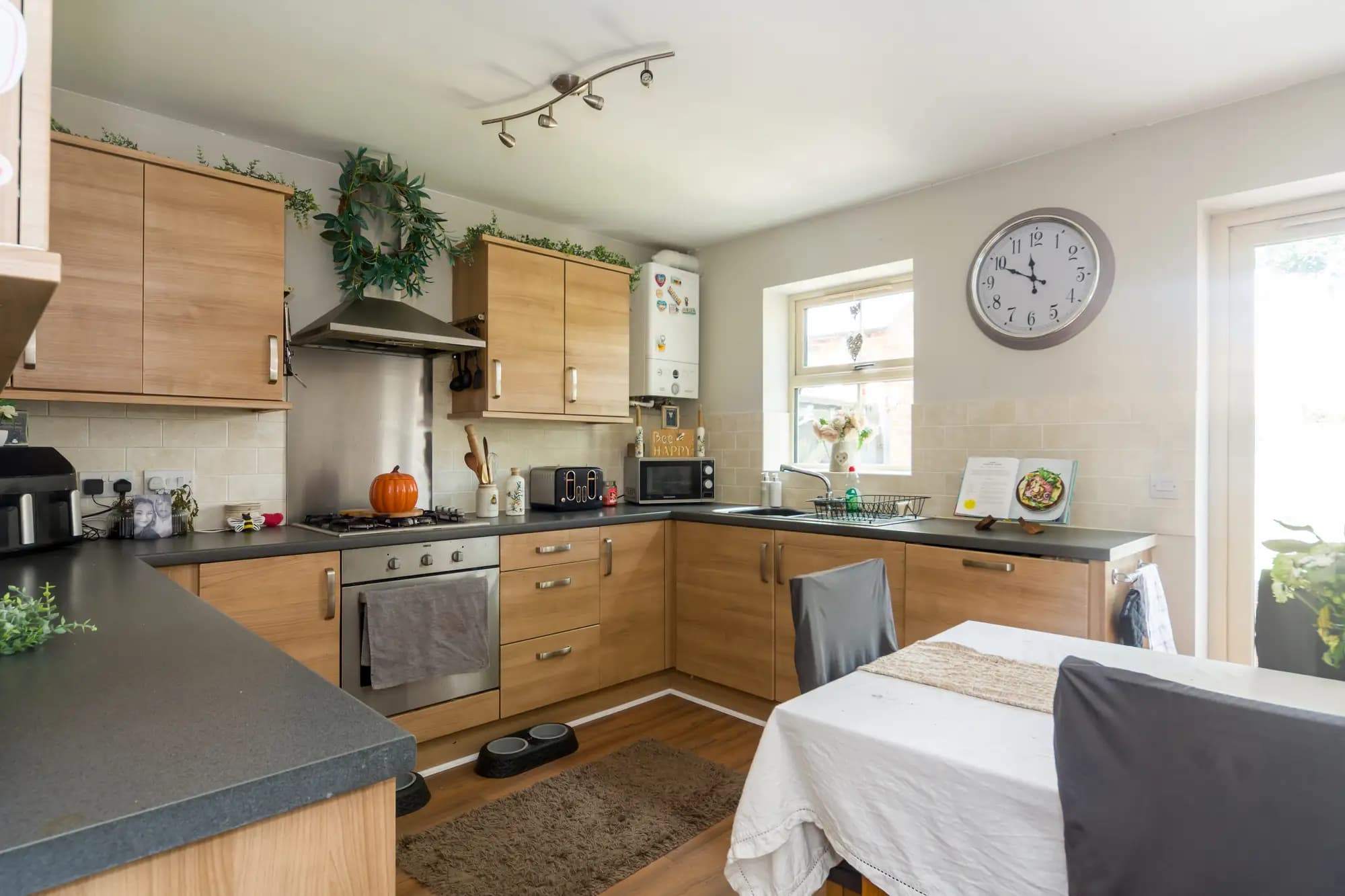 property photo 11 of 36