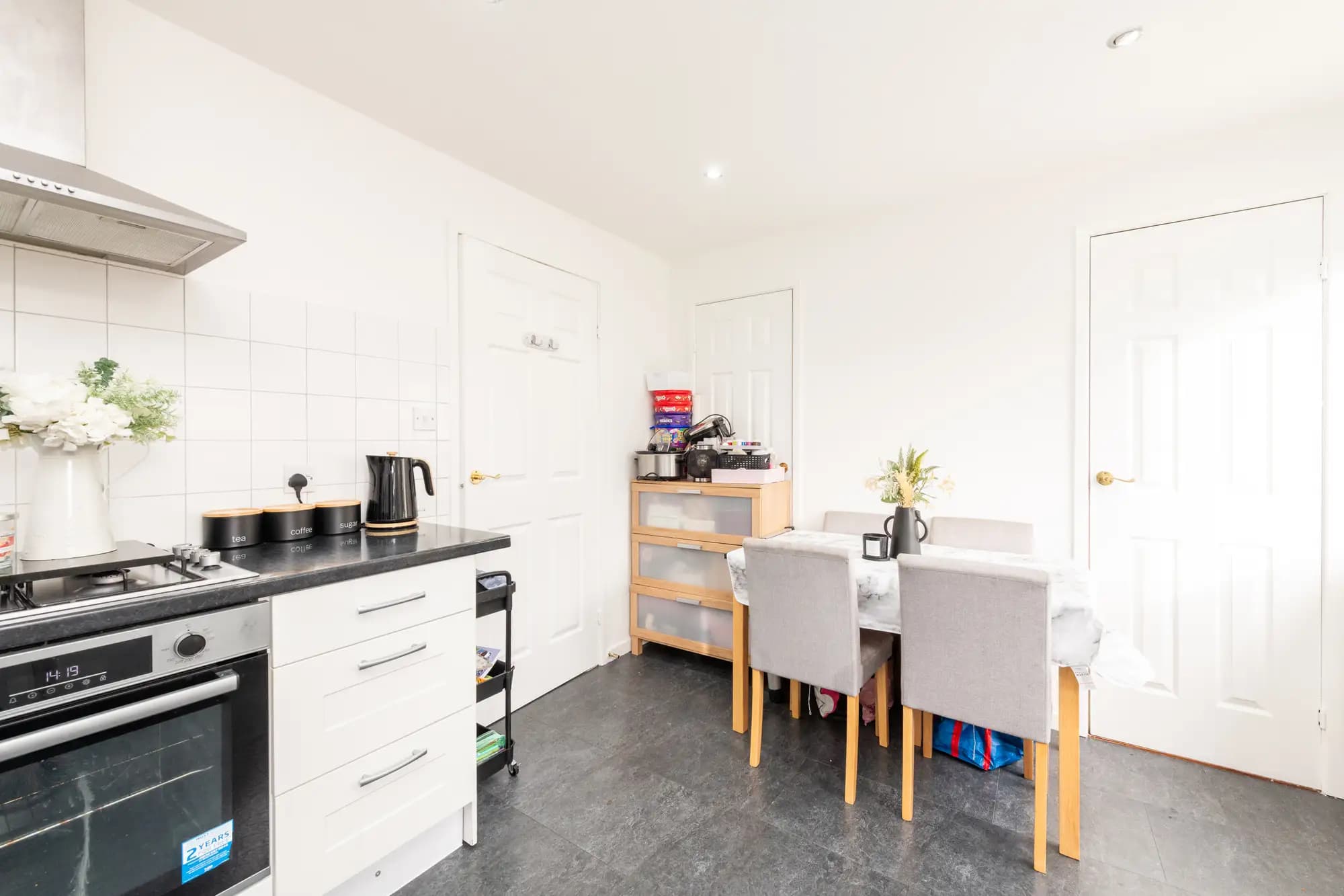 property photo 6 of 33