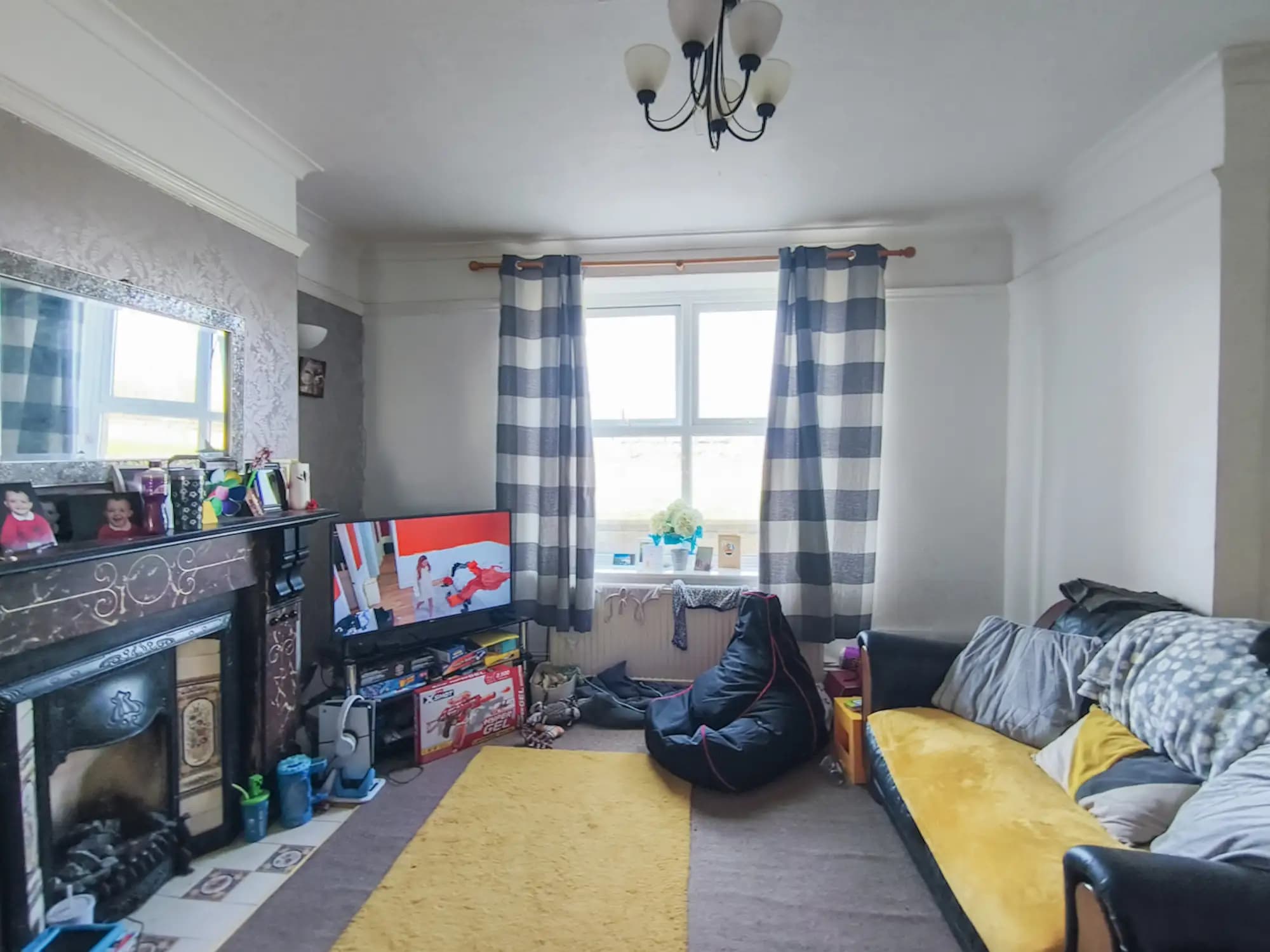 property photo 3 of 16