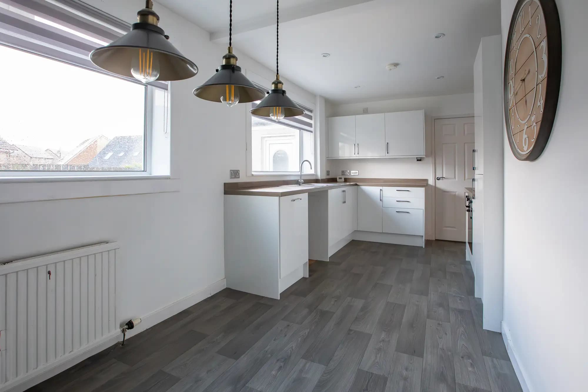 property photo 11 of 43