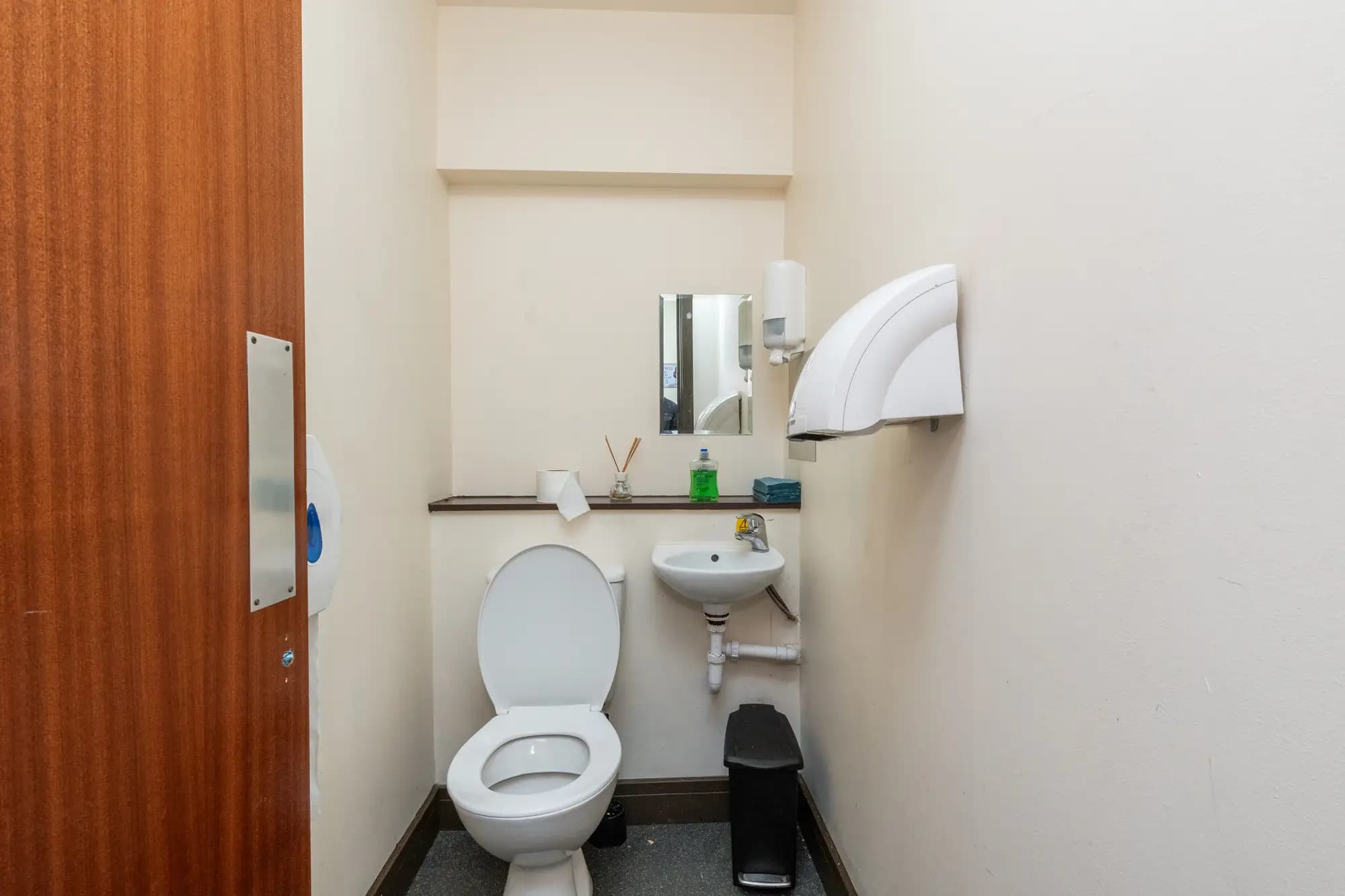 property photo 34 of 40