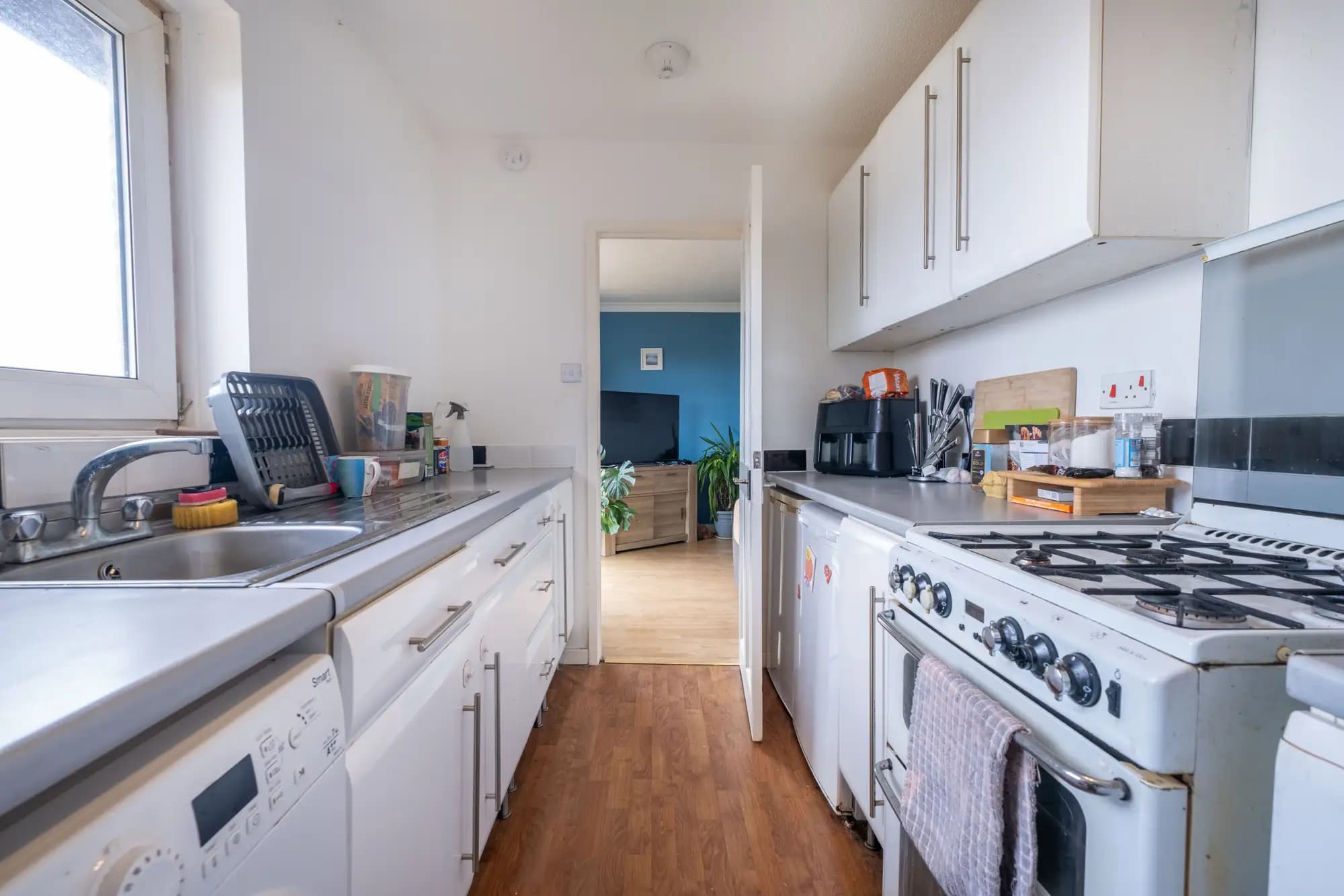 property photo 9 of 27