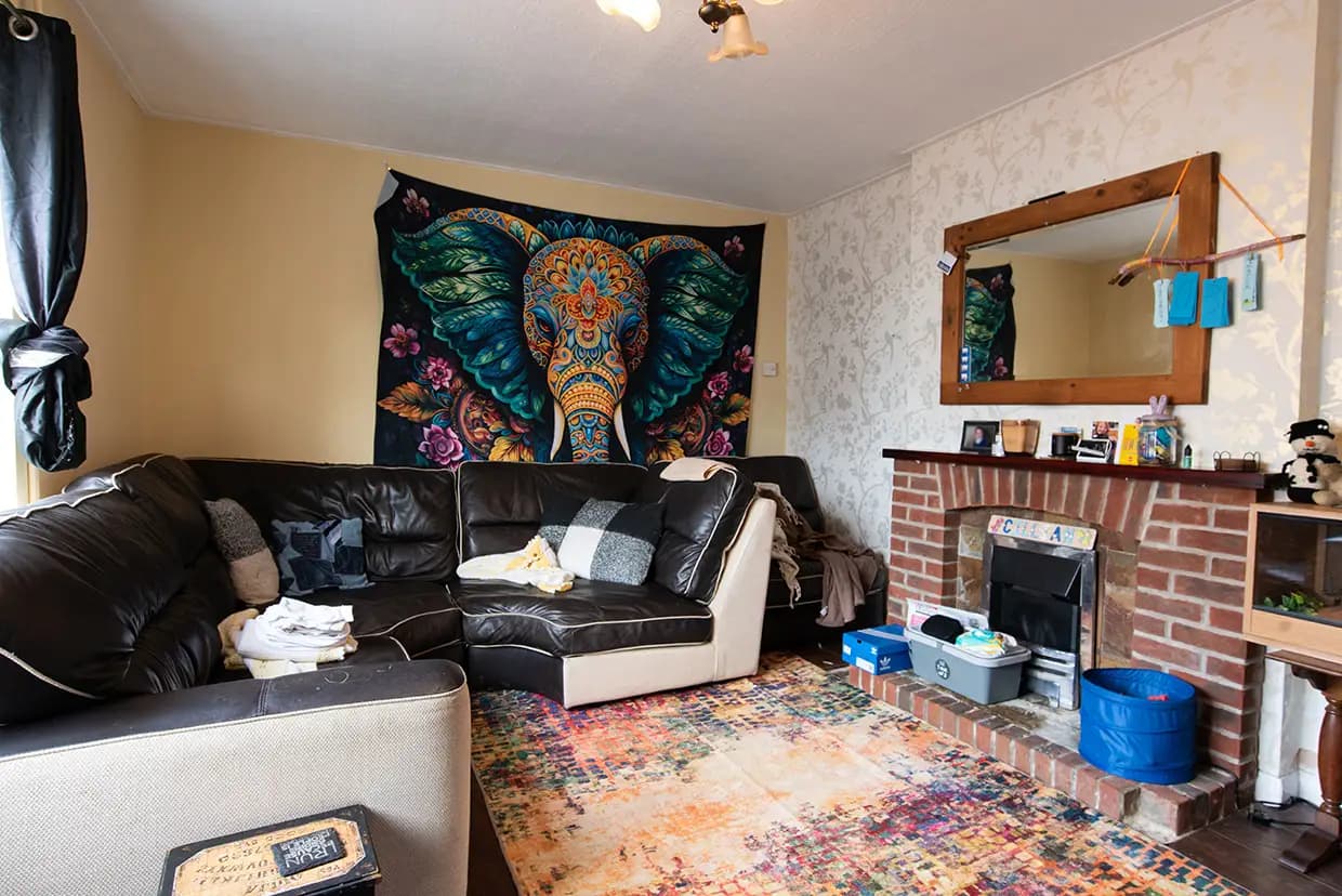 property photo 3 of 24