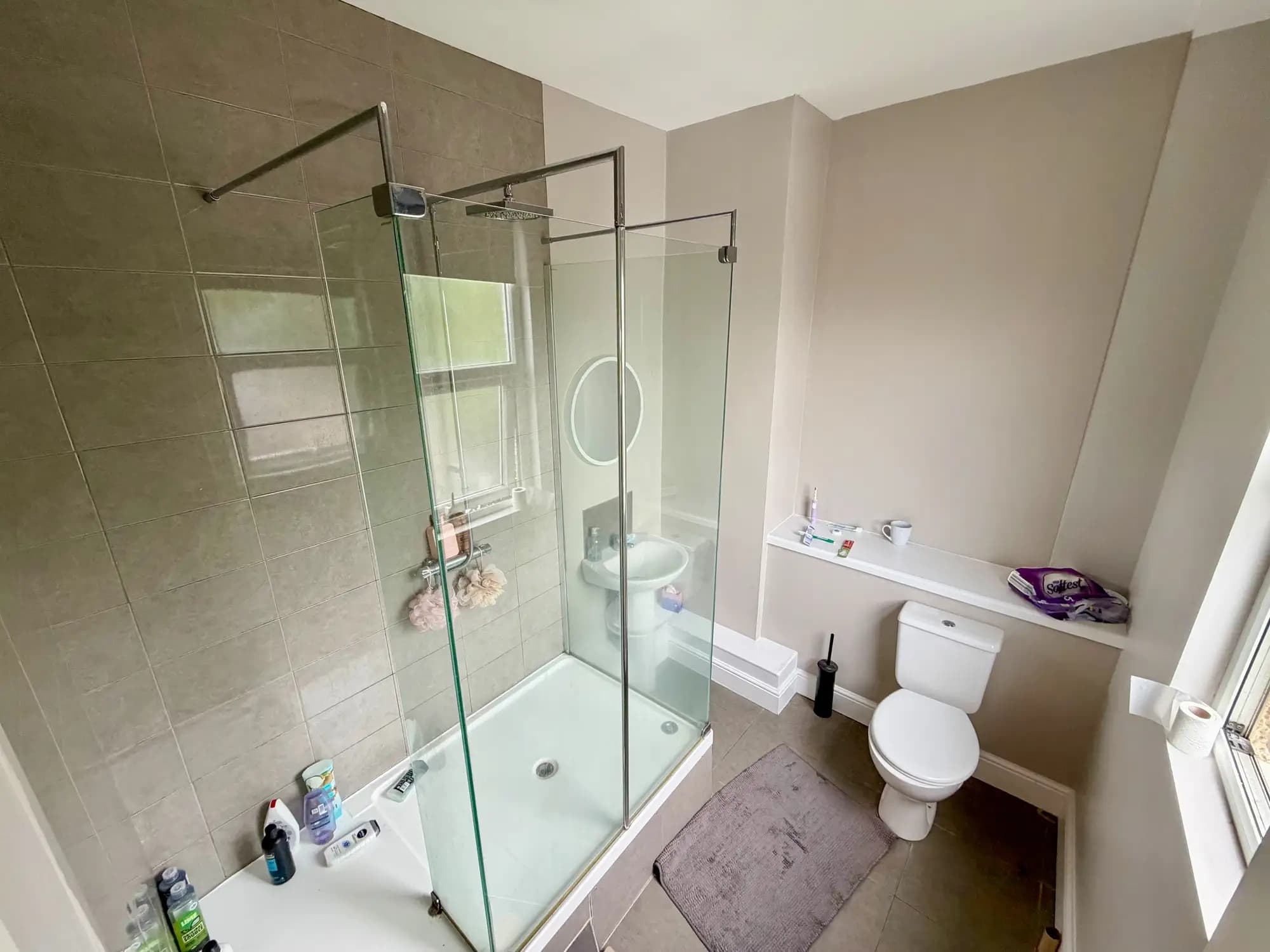 property photo 11 of 19