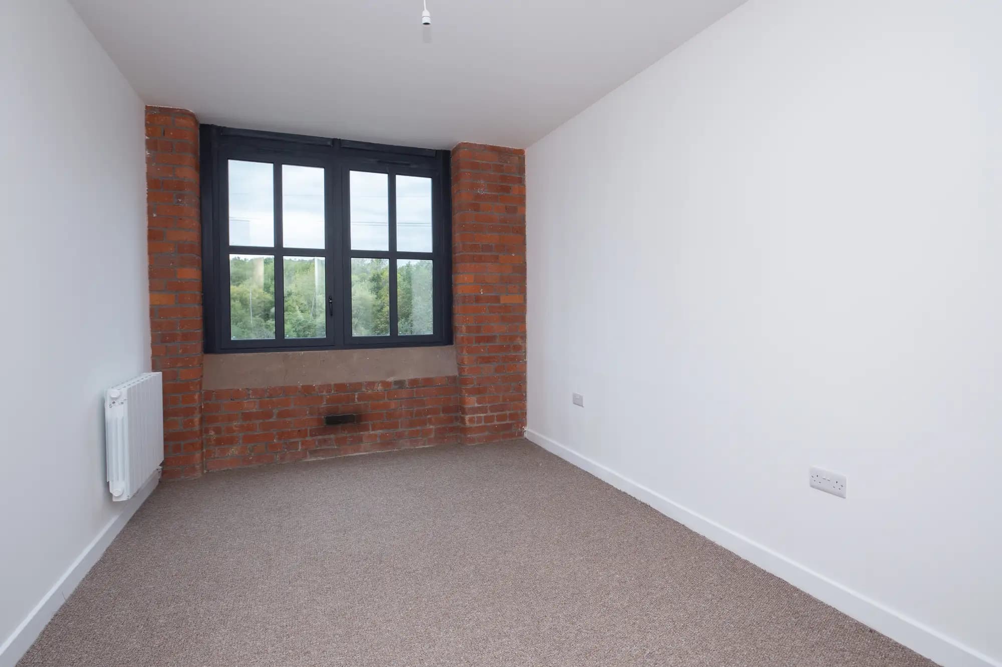 property photo 13 of 22