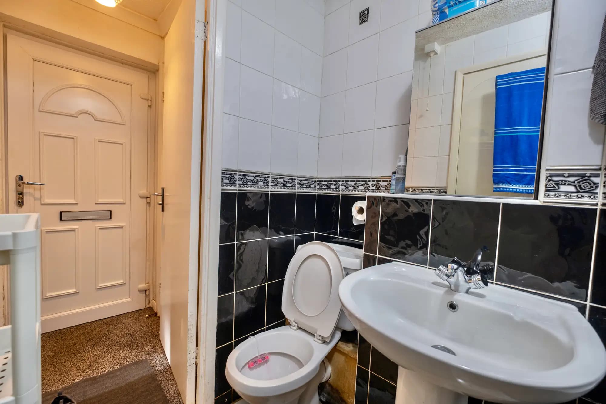 property photo 10 of 22