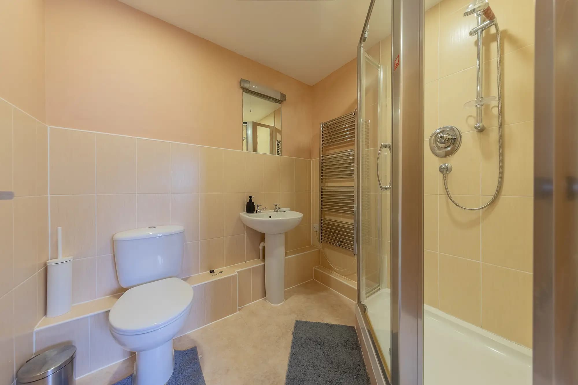 property photo 7 of 20