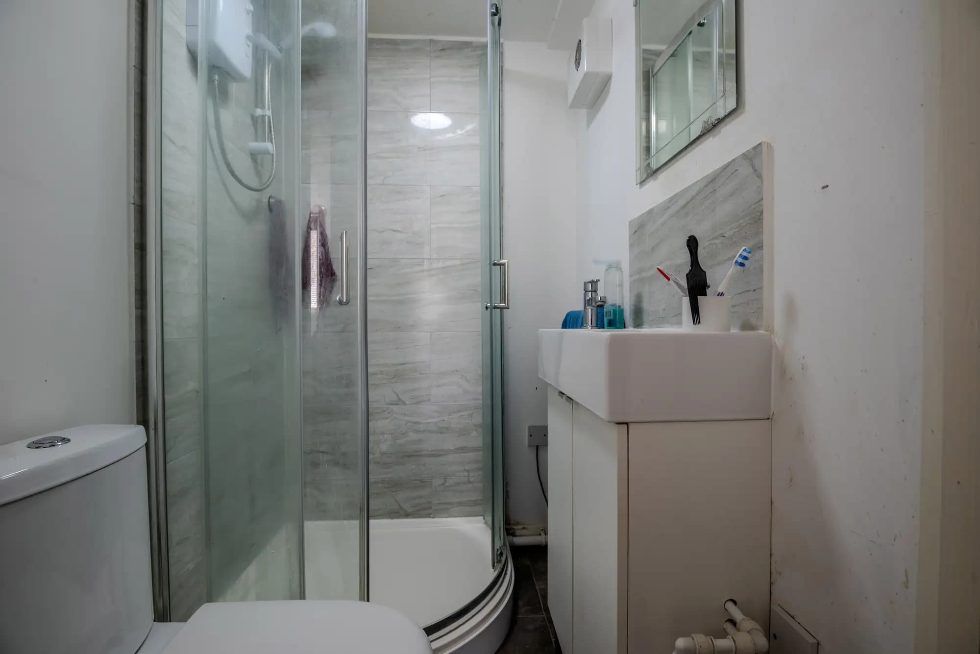 property photo 16 of 49