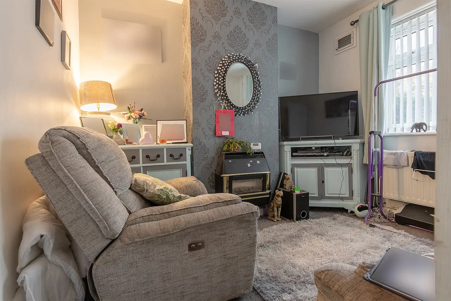 property photo 2 of 25