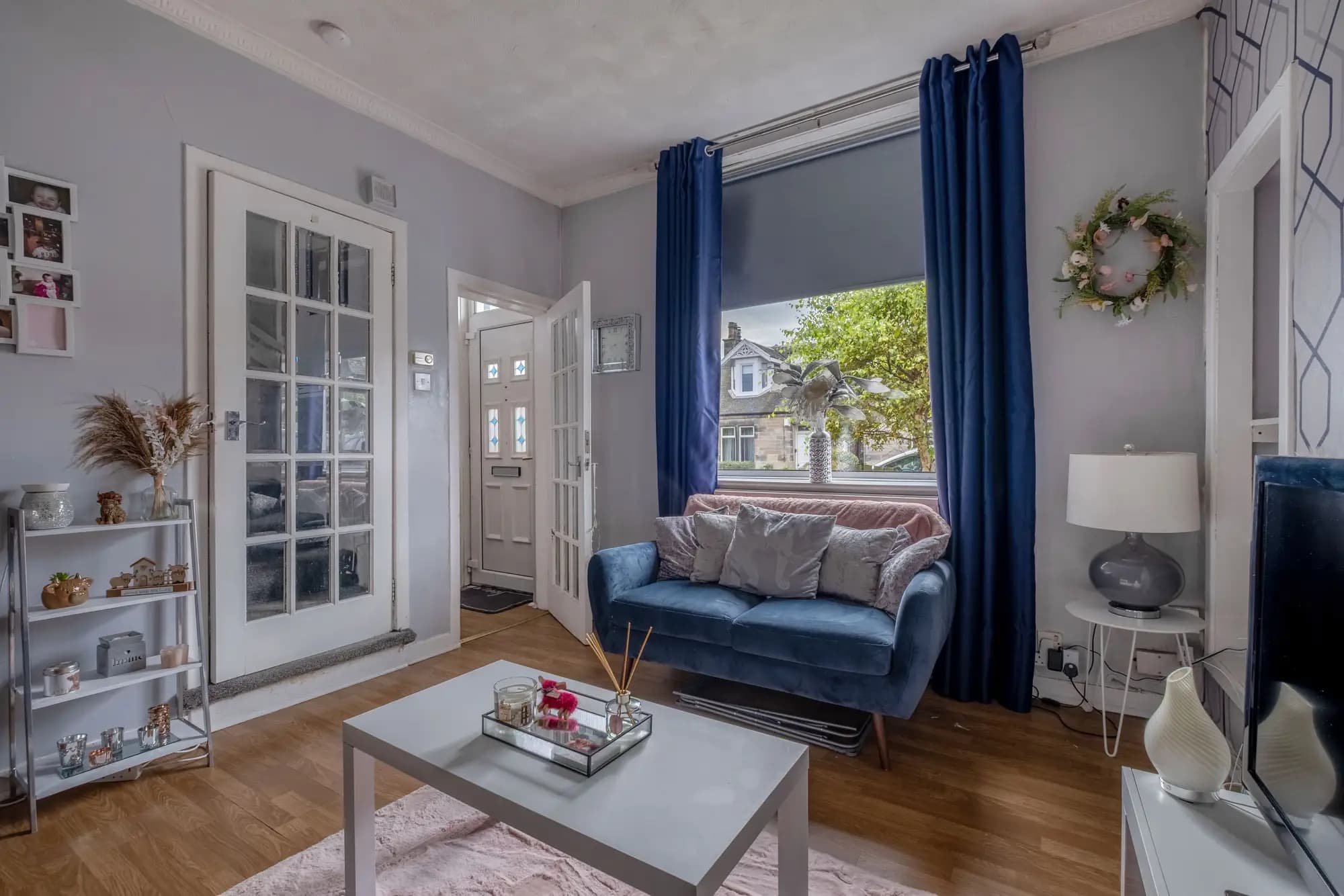 property photo 4 of 27