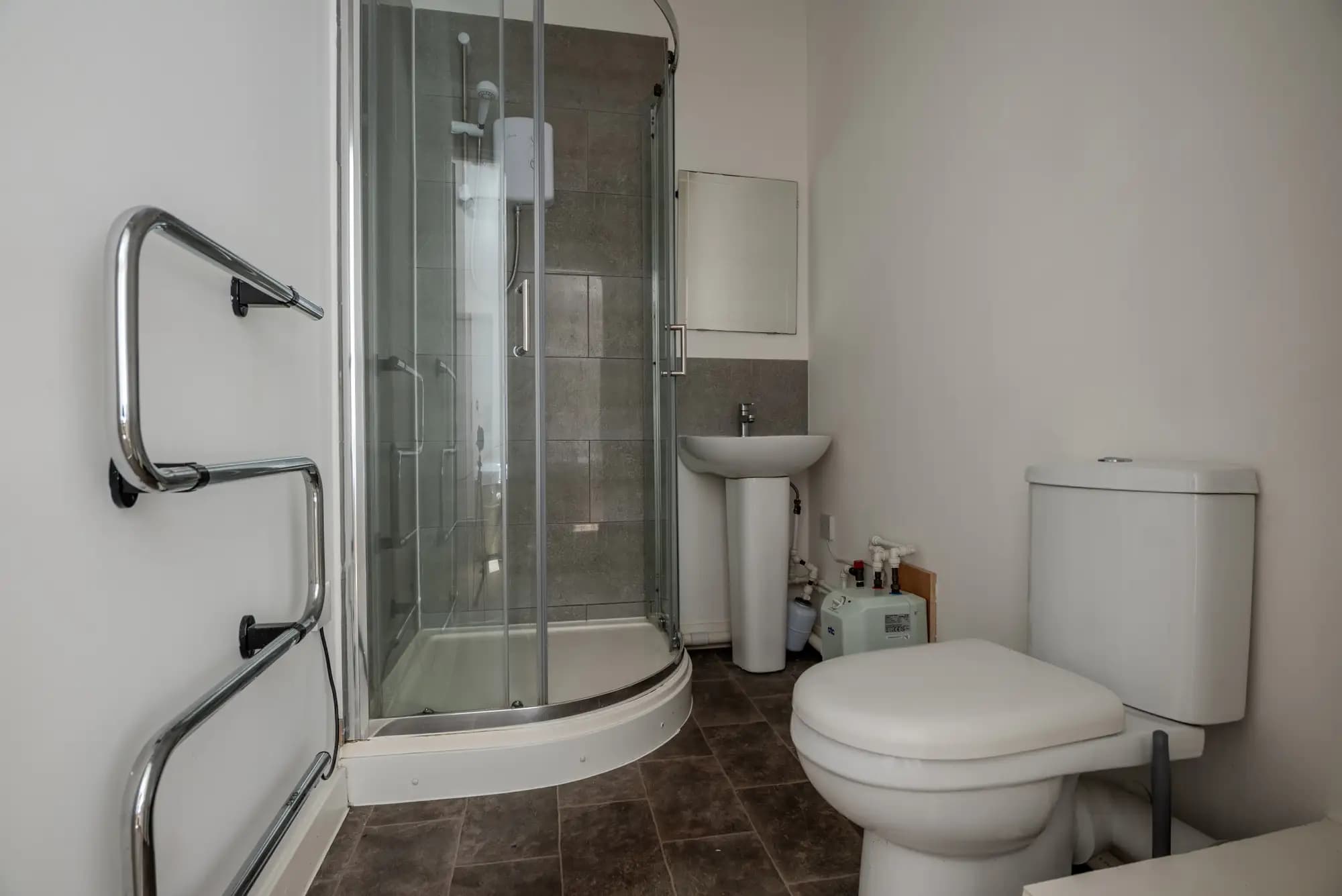 property photo 17 of 49