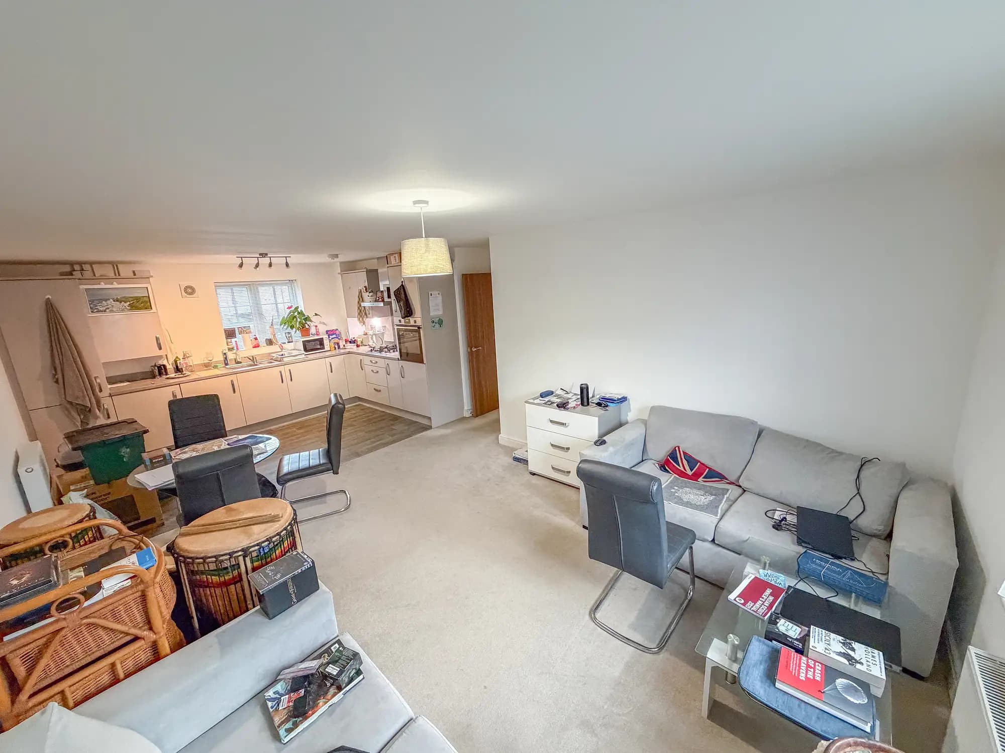 property photo 4 of 15