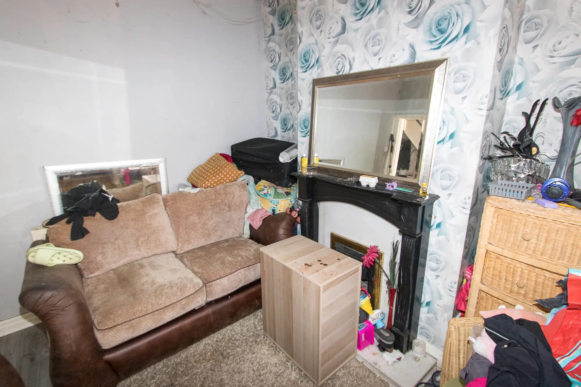 property photo 4 of 14