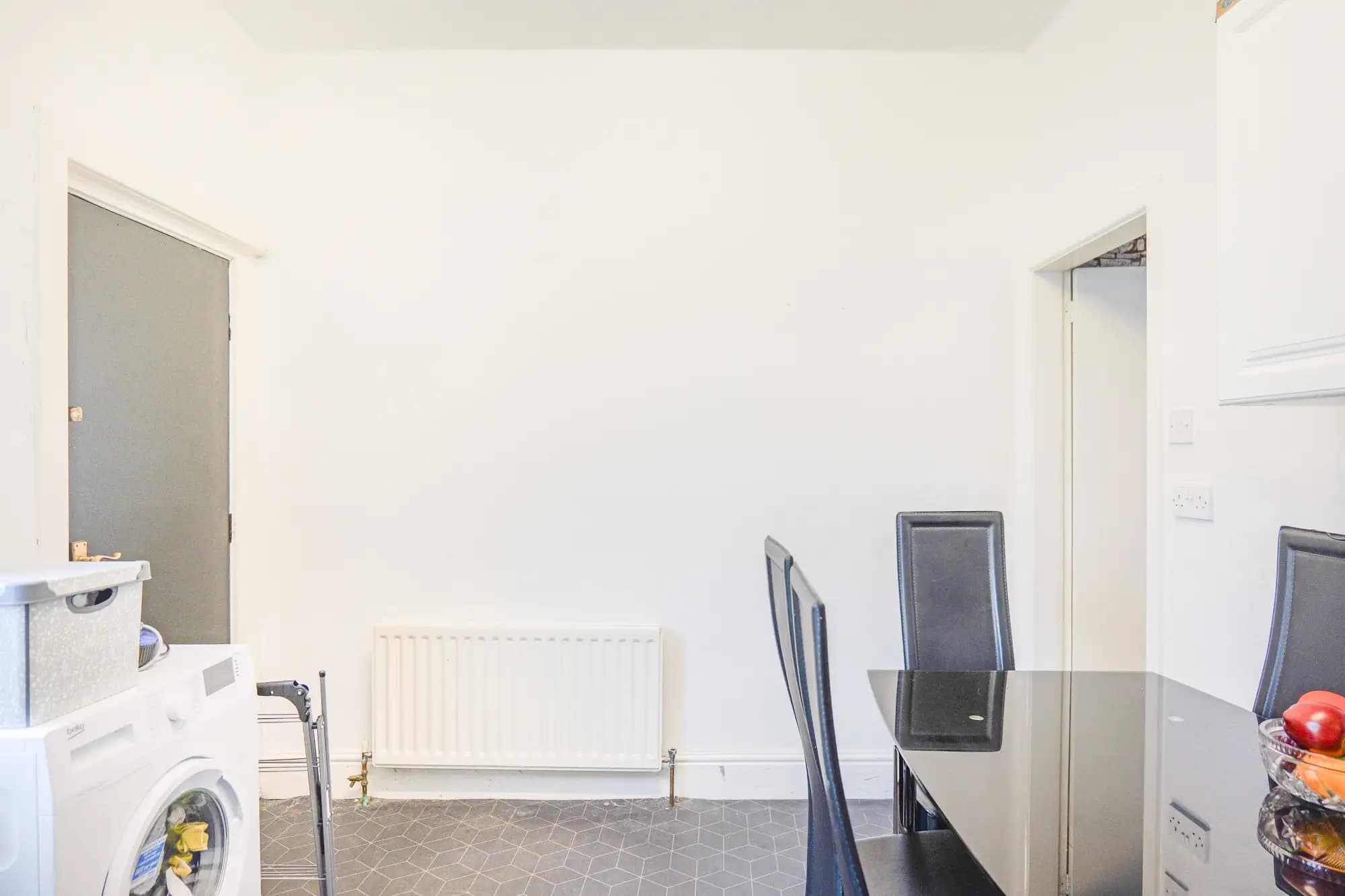 property photo 5 of 24