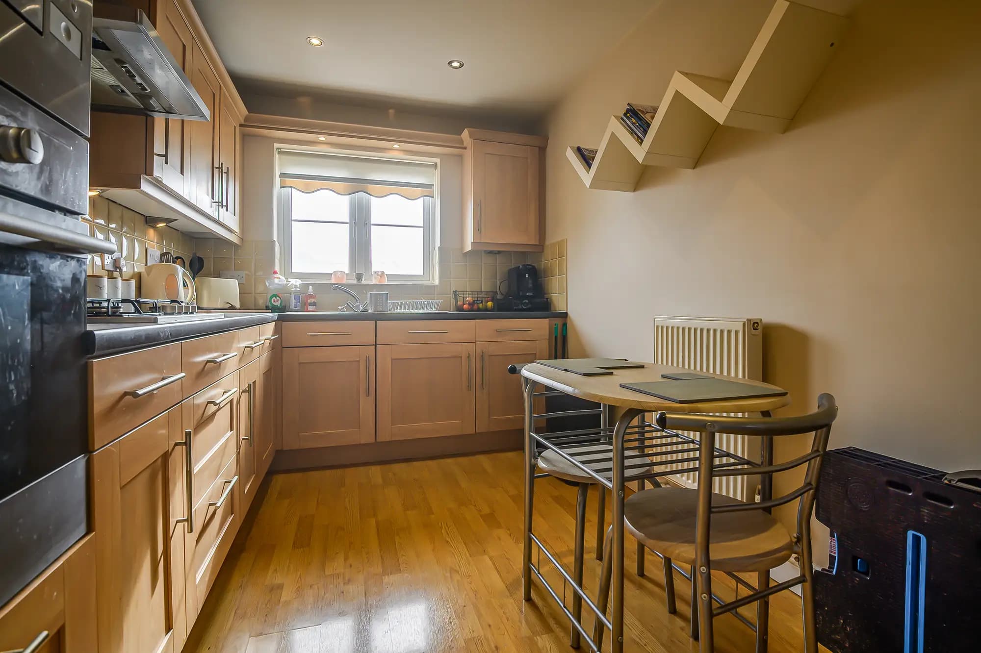 property photo 6 of 20