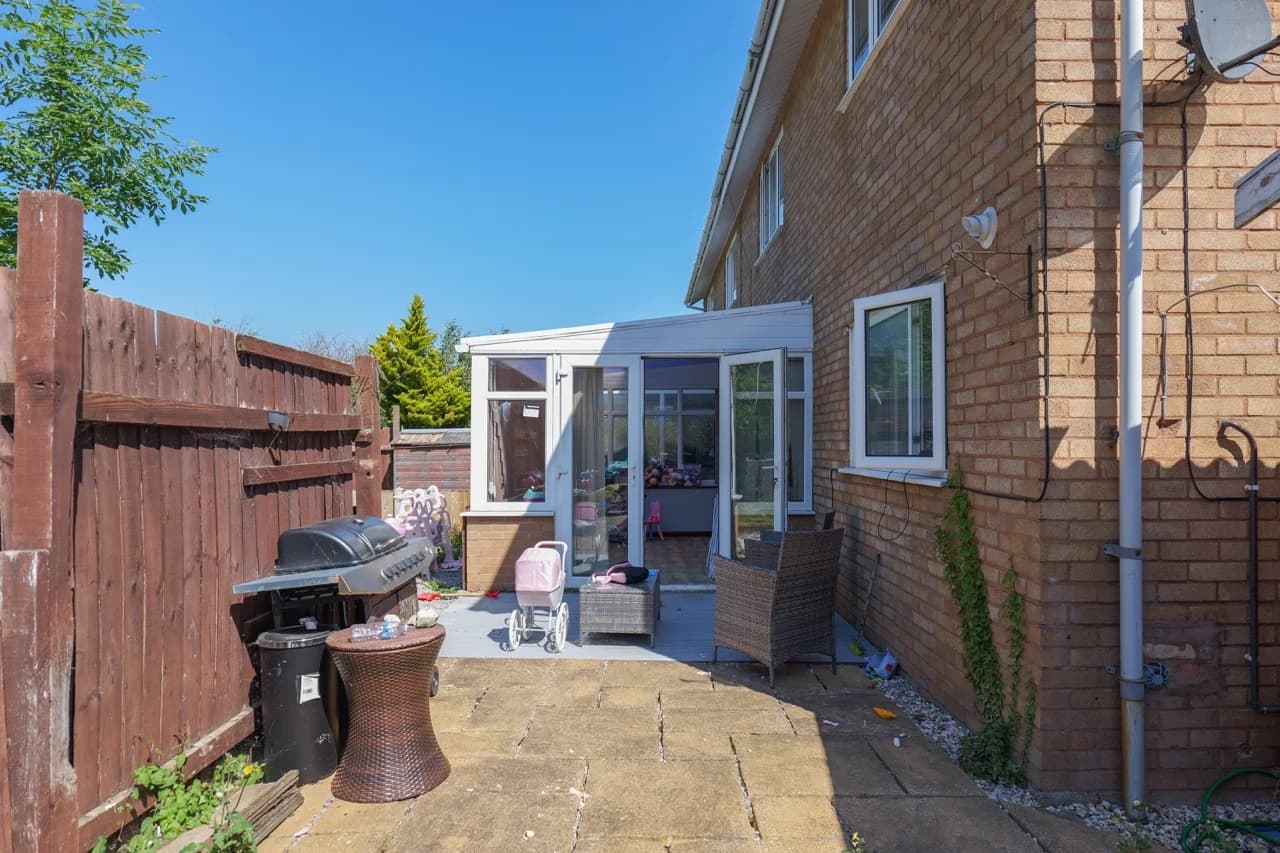 property photo 14 of 18